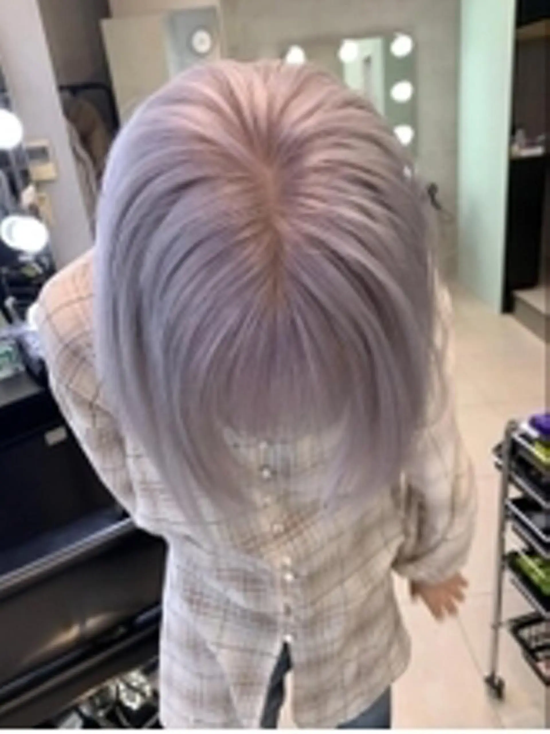 ミディアム カラー 前田 桃花のヘアスタイル