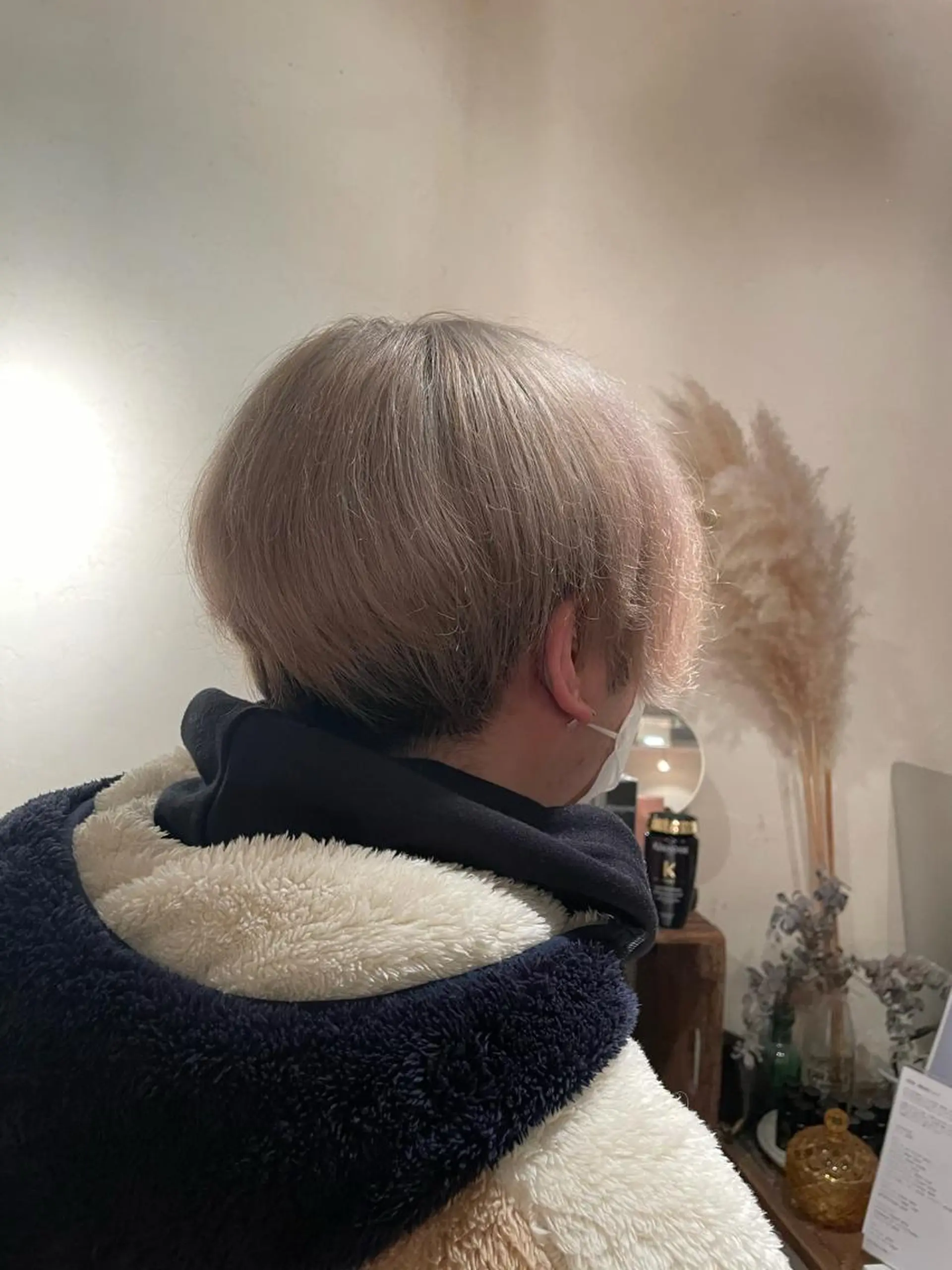 カラー メンズ 岡田 神奈のヘアスタイル