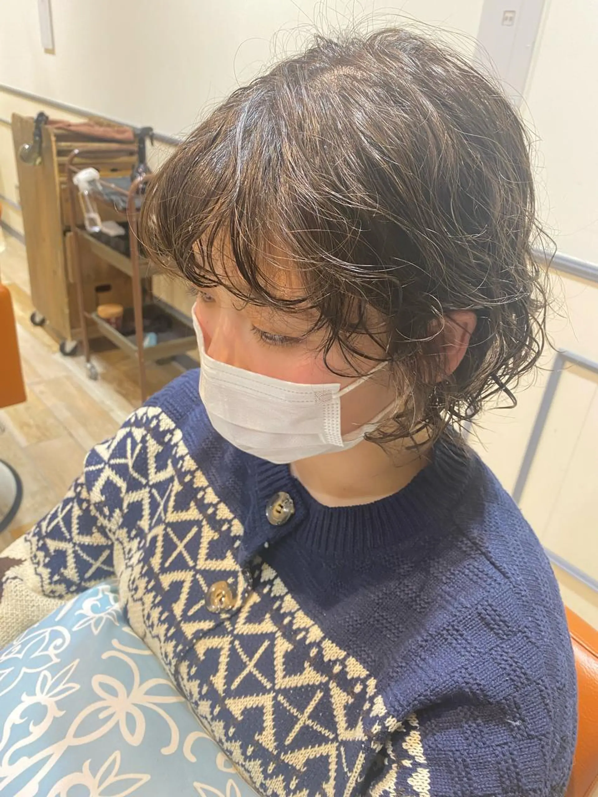 ミディアム パーマ 宮内 真乃のヘアスタイル