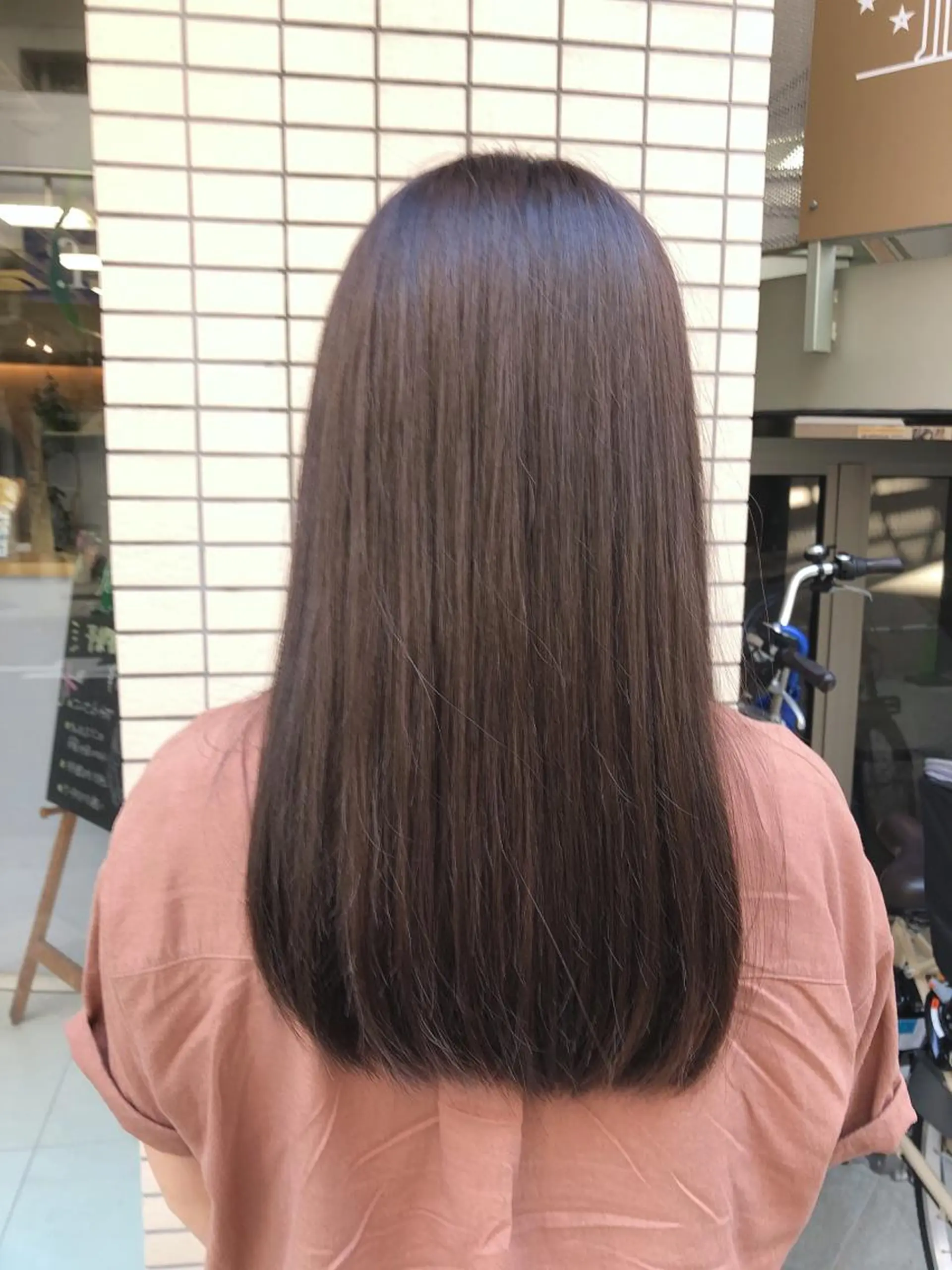 ロング ヘアカラー 阿部 美咲のヘアスタイル