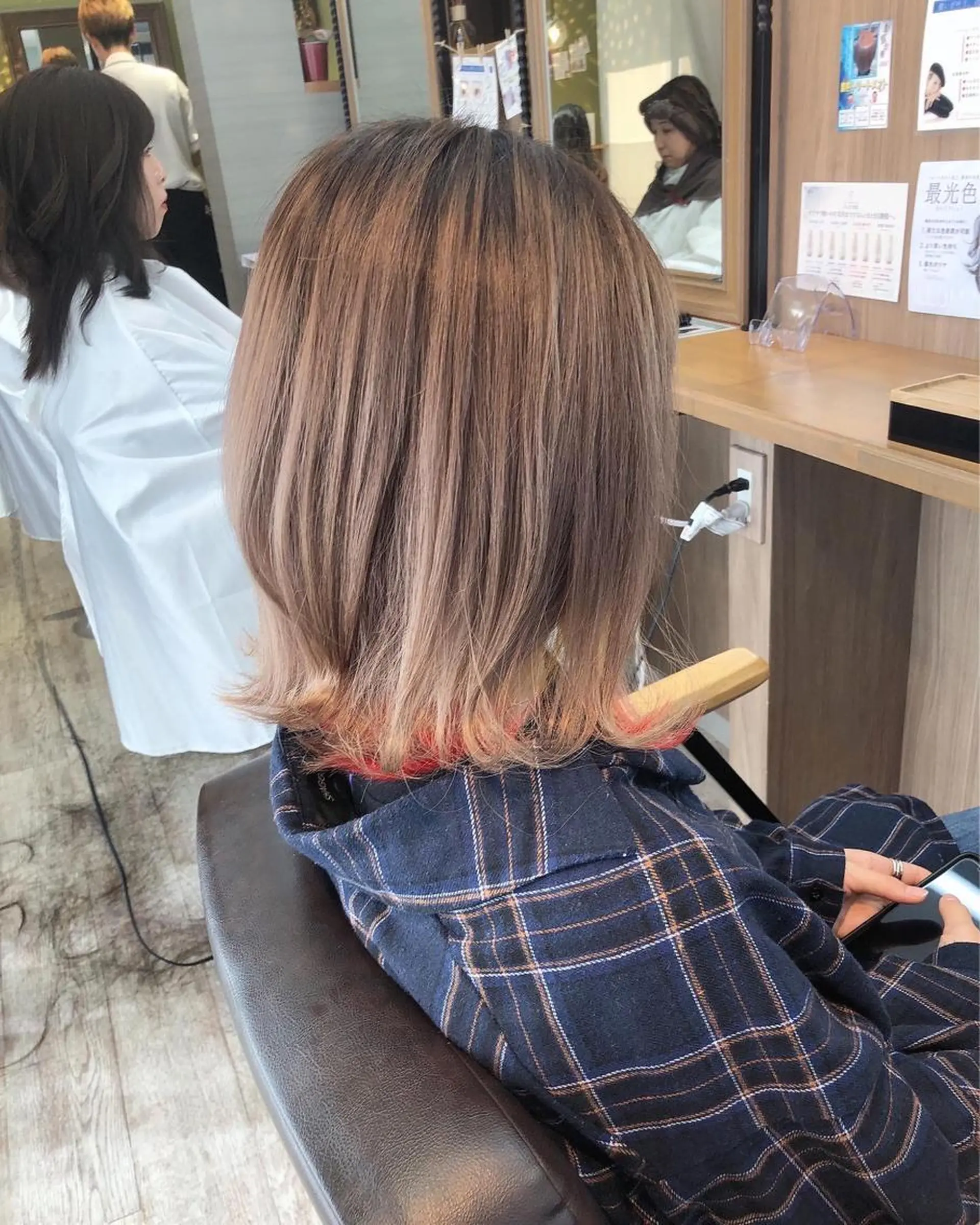 セミロング 平野 沙織のヘアスタイル