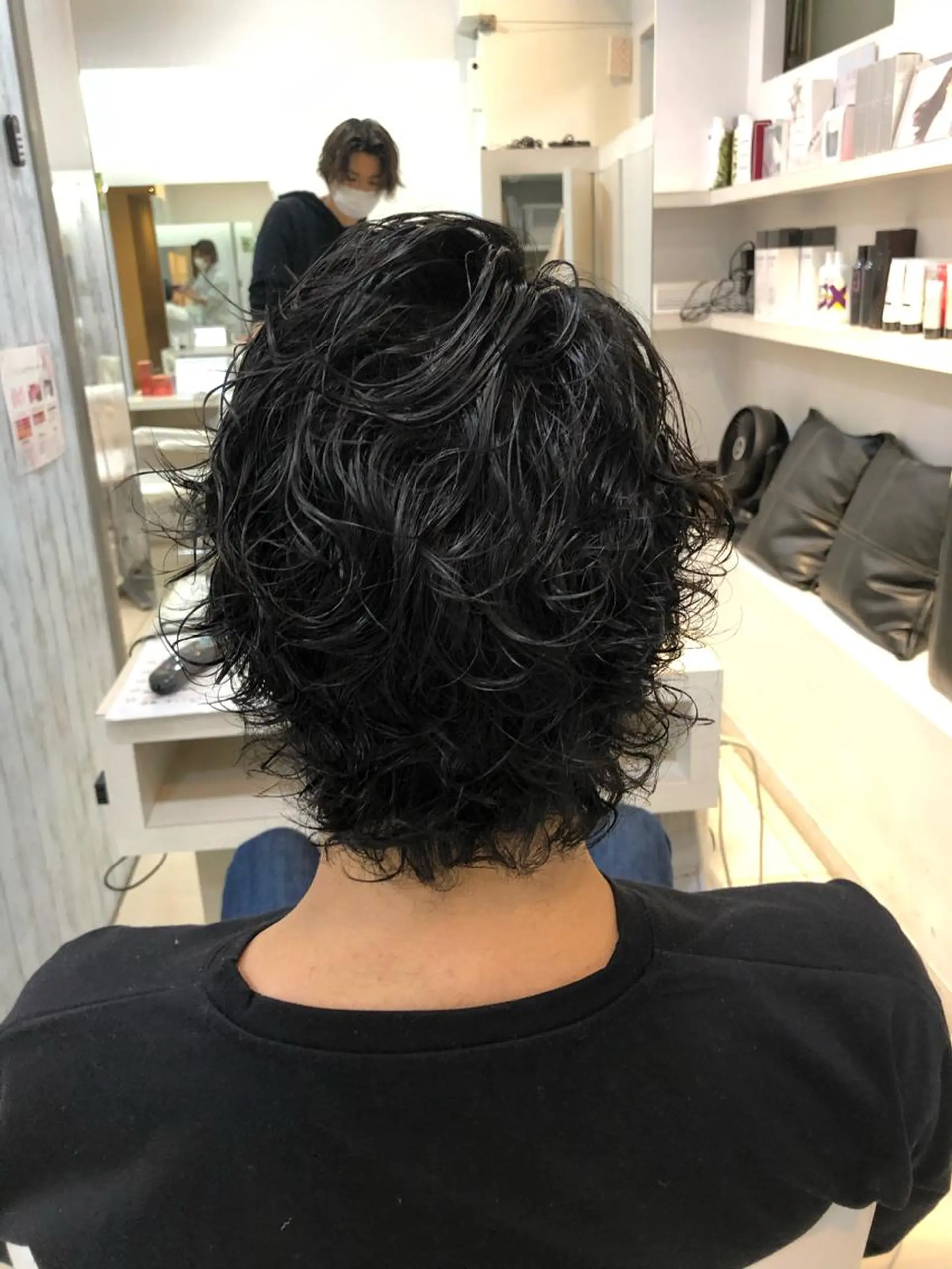 ショート パーマ メンズ メンズパーマ メンズウルフカット ウルフカット スパイラルパーマ 髪質改善× ハイライト溝江のヘアスタイル