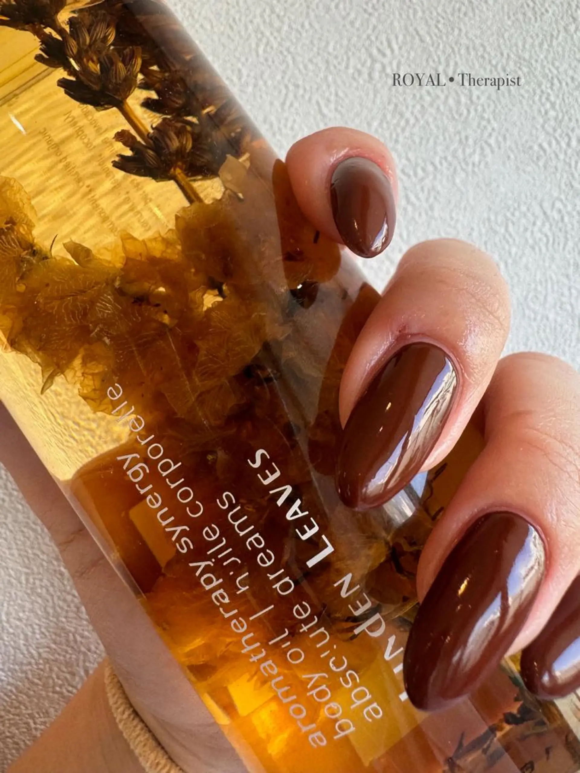 ネイル ハンドネイル 【寺岡】 ロイヤル•セラピストのネイルデザイン