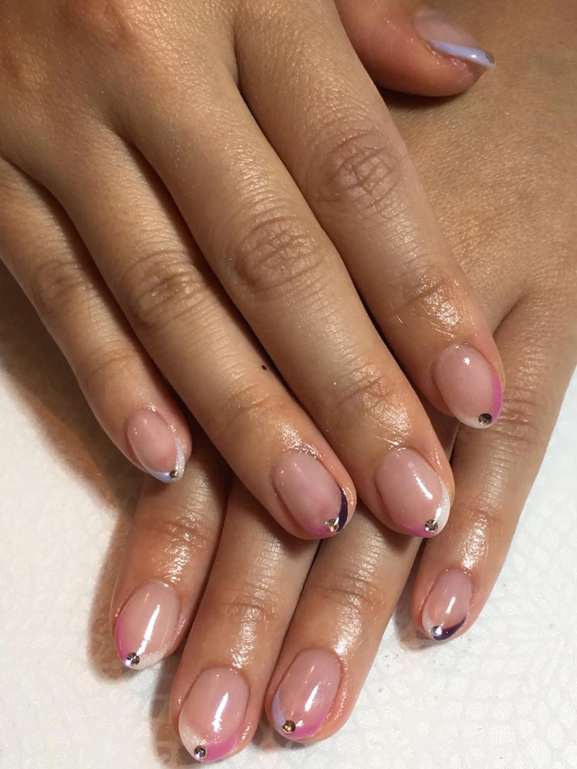 ネイル フレンチネイル 持ち込み ストーンネイル 古川 里美のネイルデザイン