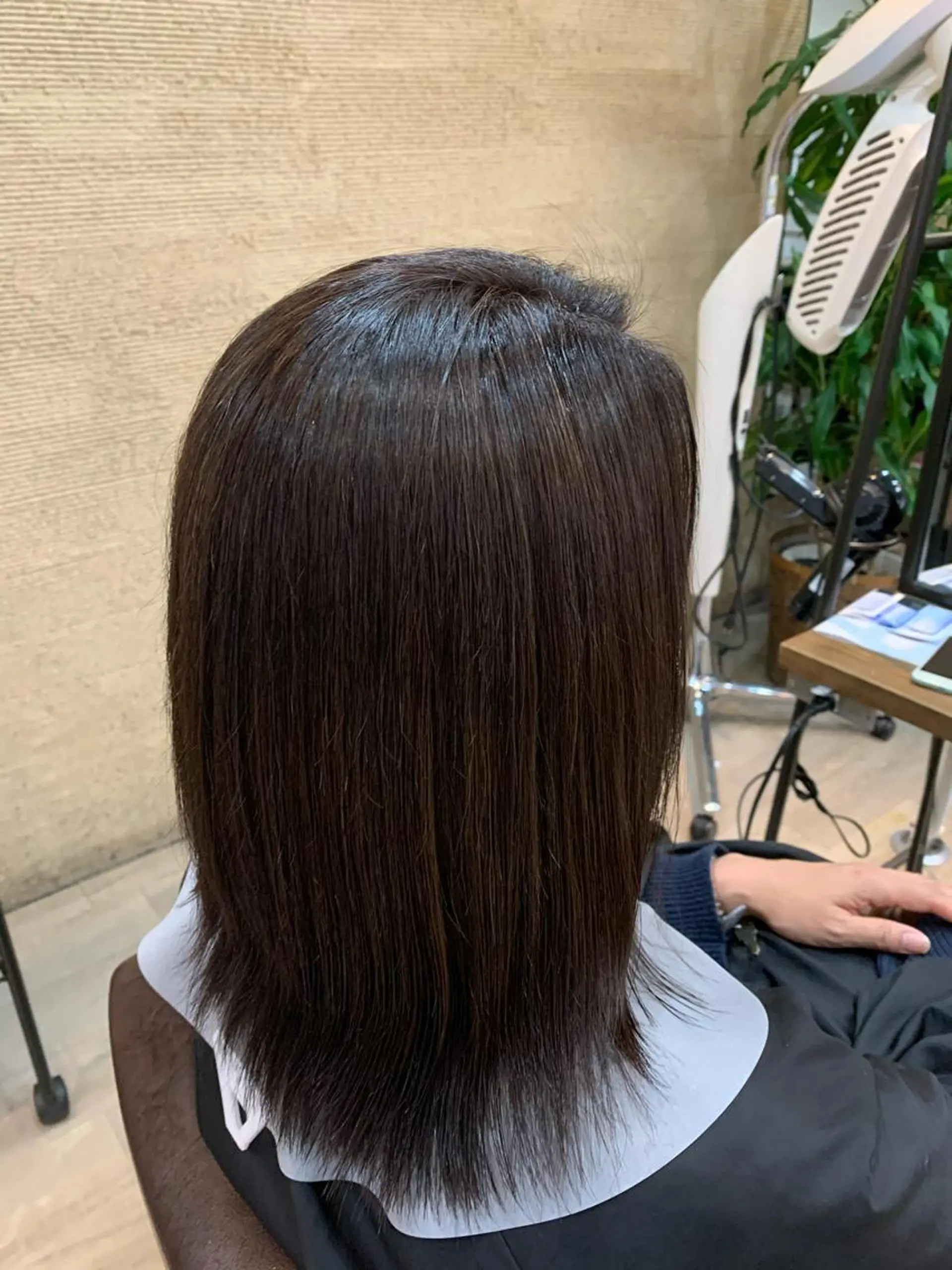 セミロング メンズバレイヤージュ 斉藤春のヘアスタイル