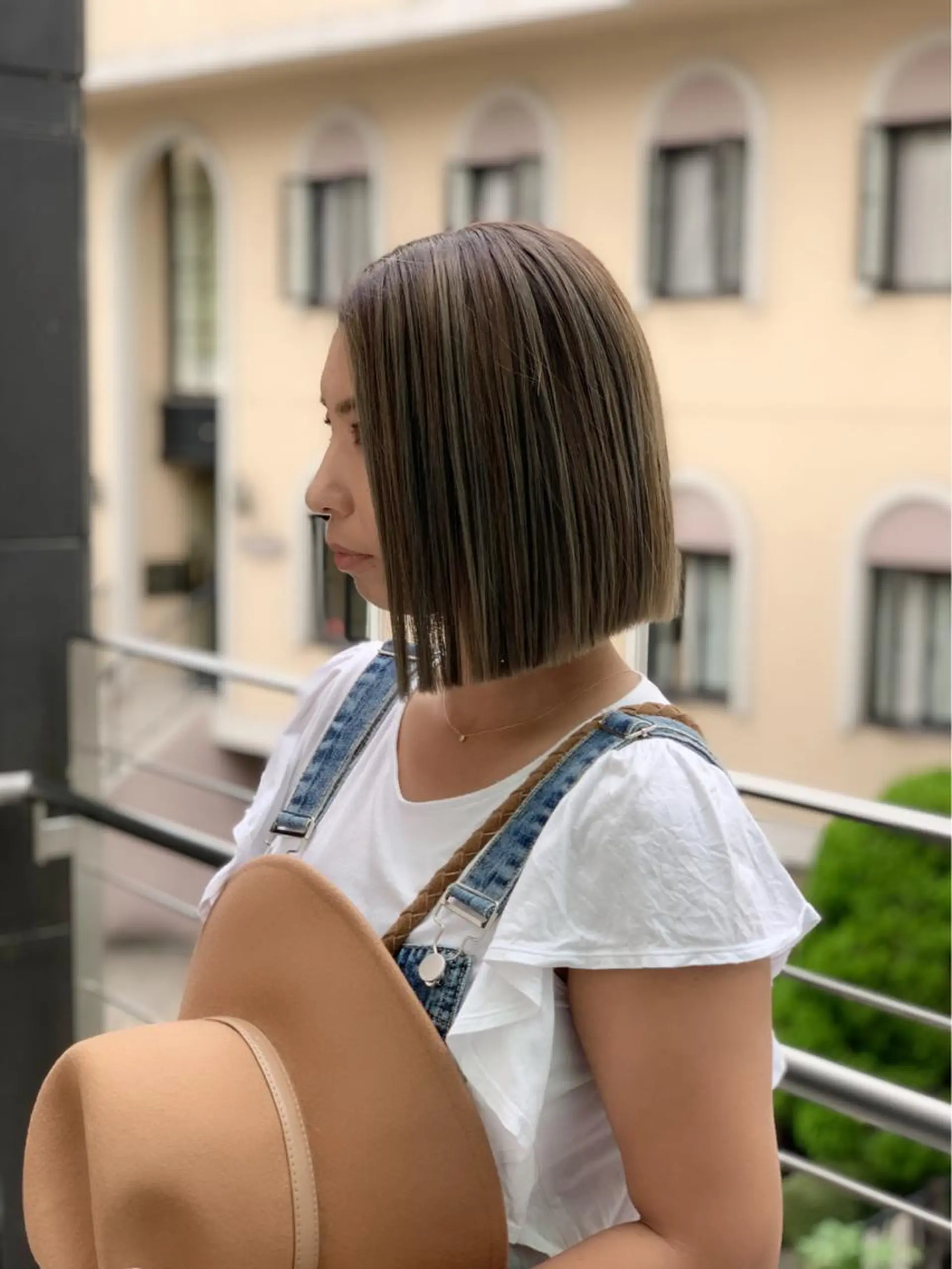 ミディアム カラー グレージュ ボブ カット ヘアカラー トリートメント BRAIDS💎愛子 大人ハイライト💎のヘアスタイル