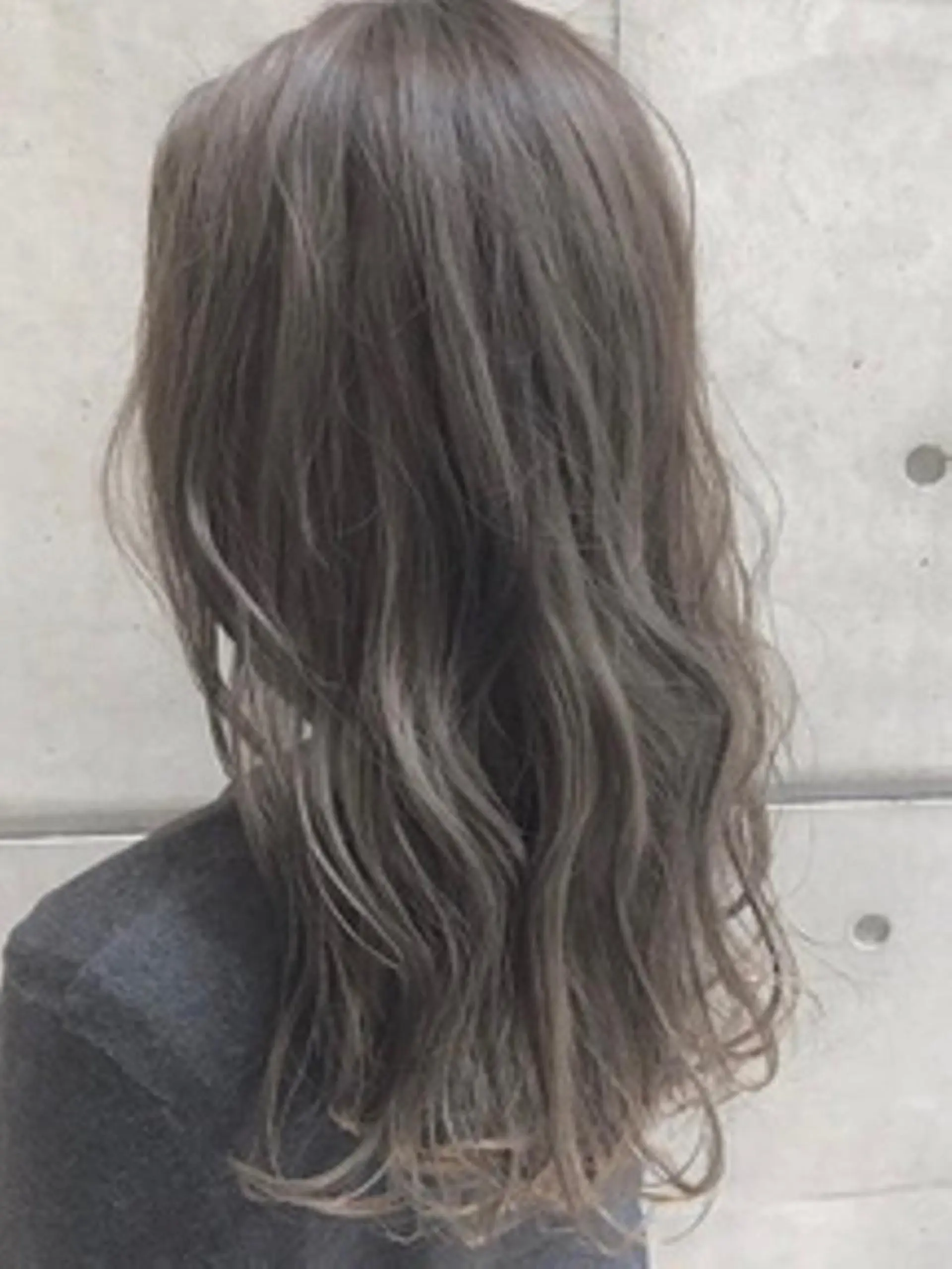 ミディアム カラー 艶髪職人 山本隼正のヘアスタイル