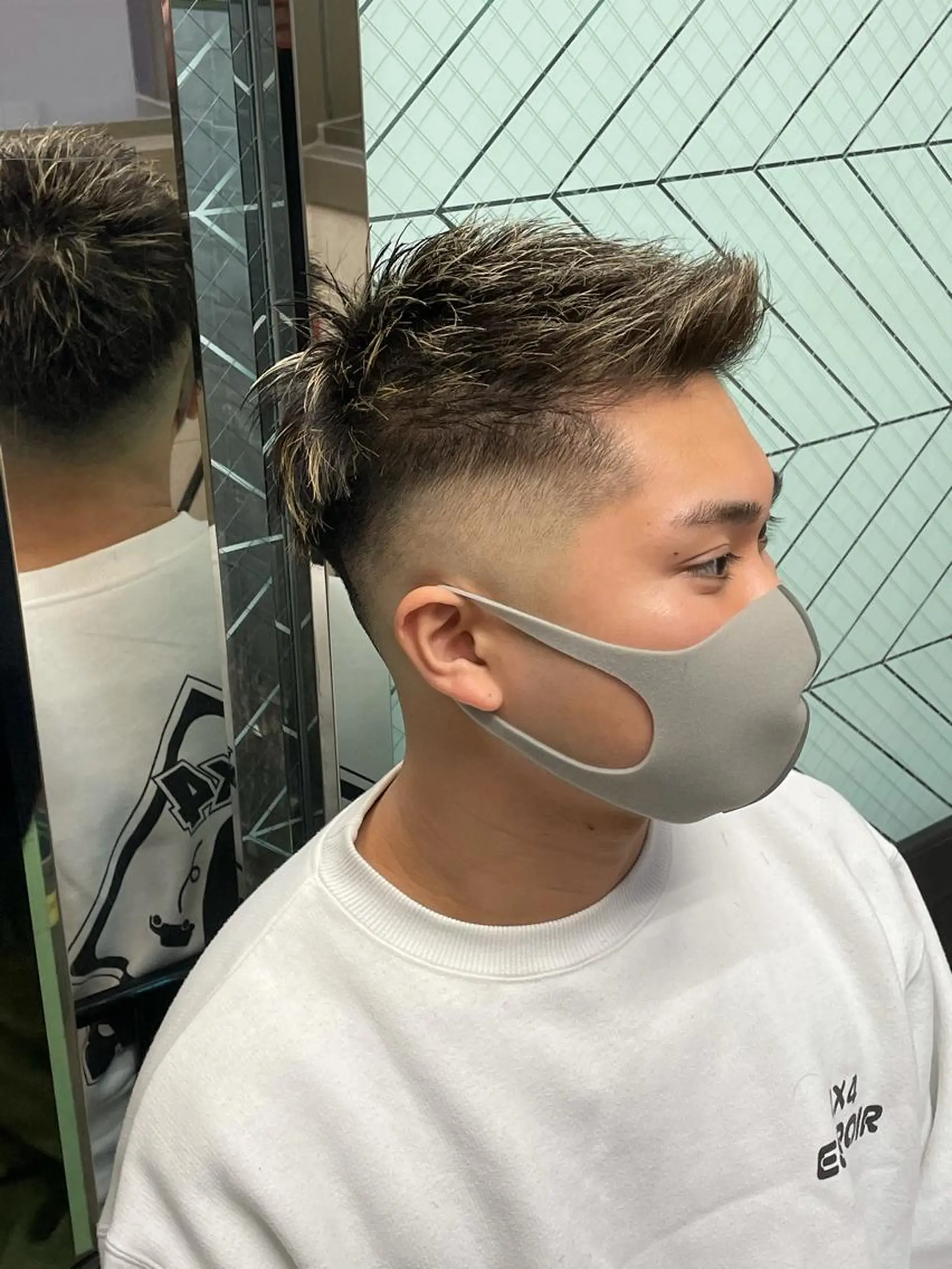 カラー メンズ Le'a所属・渋谷/フェード/ 國分 翔のヘアスタイル