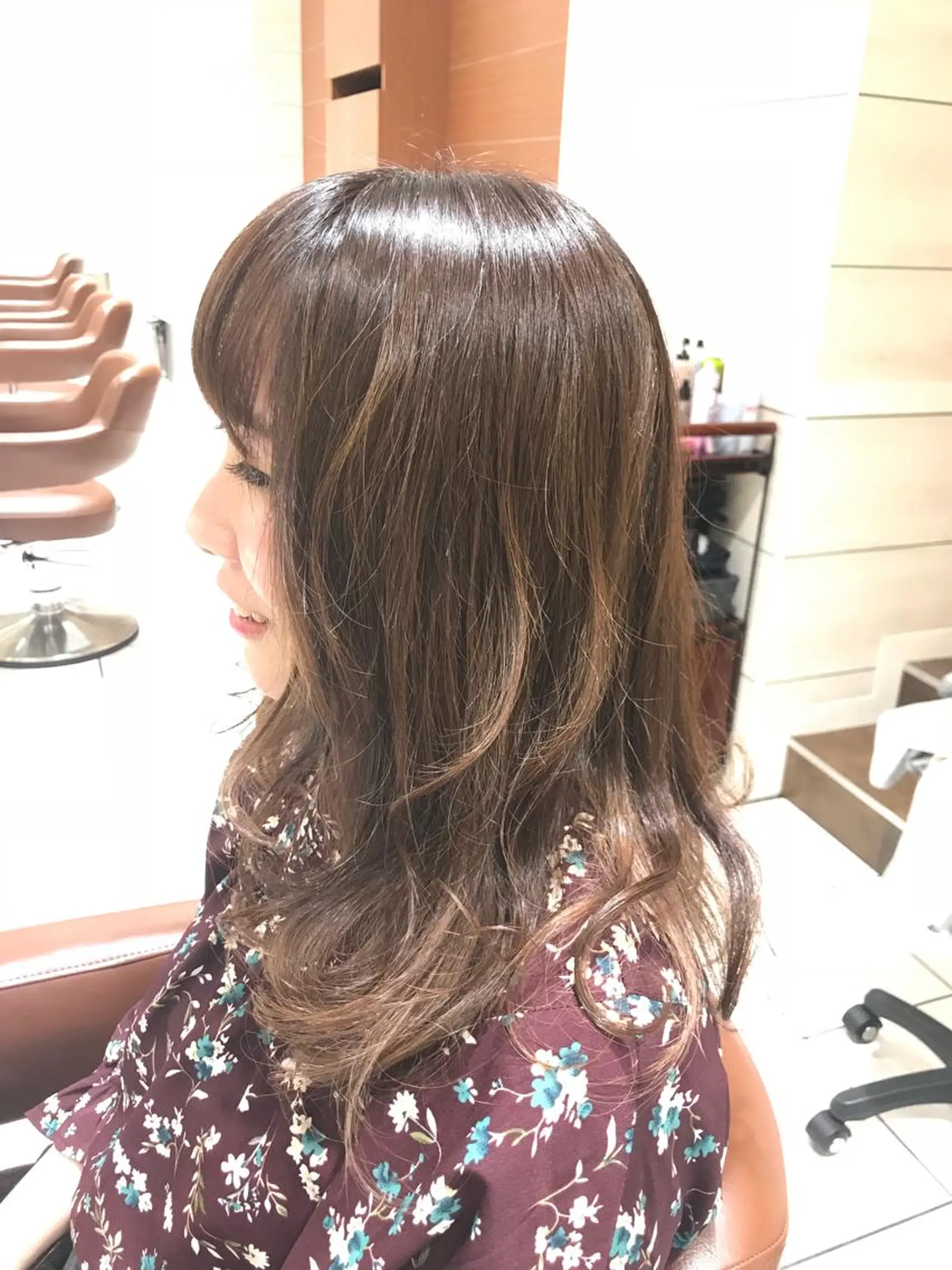 ロング カラー テラモト カズヨシのヘアスタイル