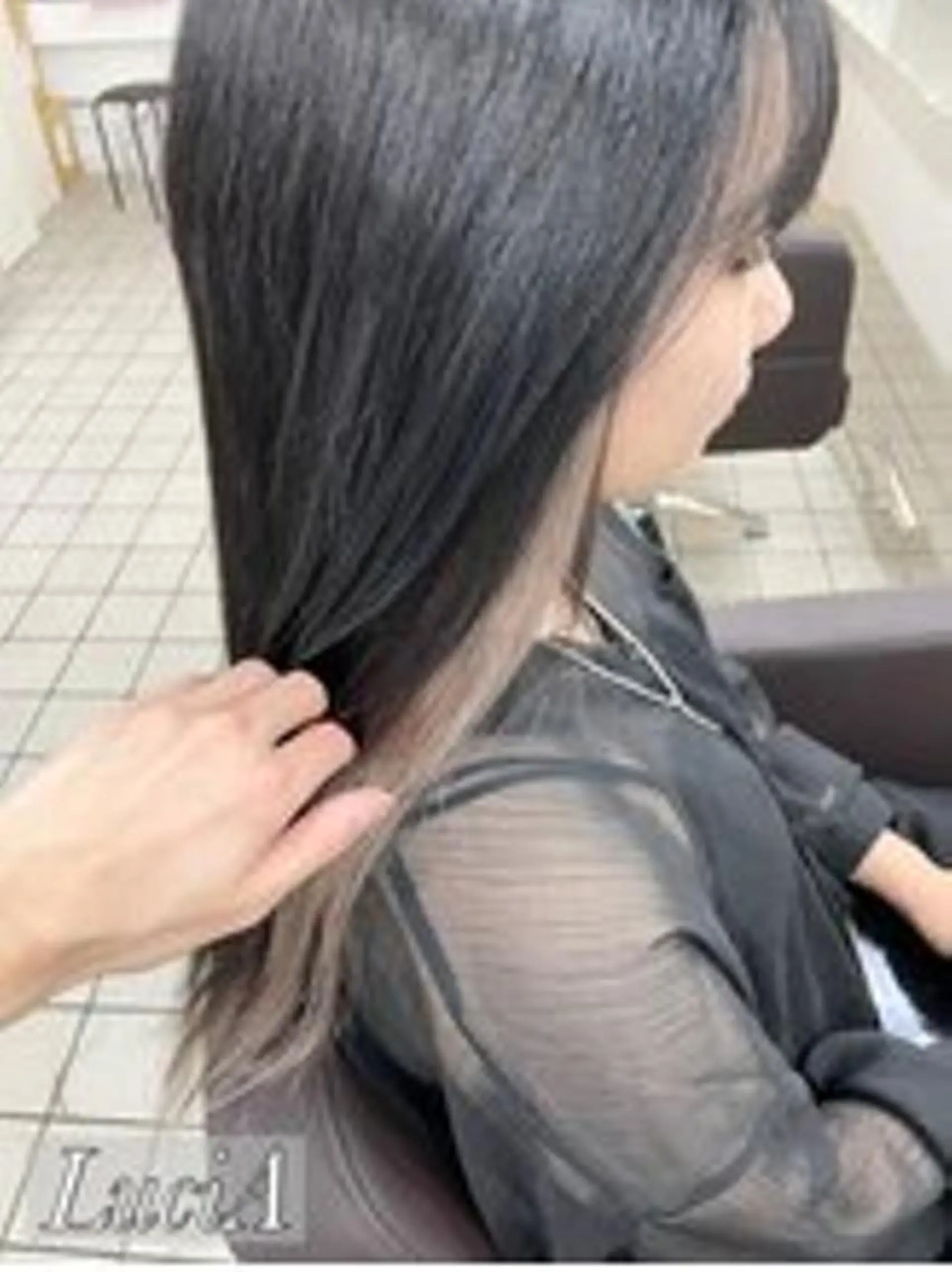 ロング カラー ヘアアレンジ MISAKIエクステ ブリーチ\5900のヘアスタイル