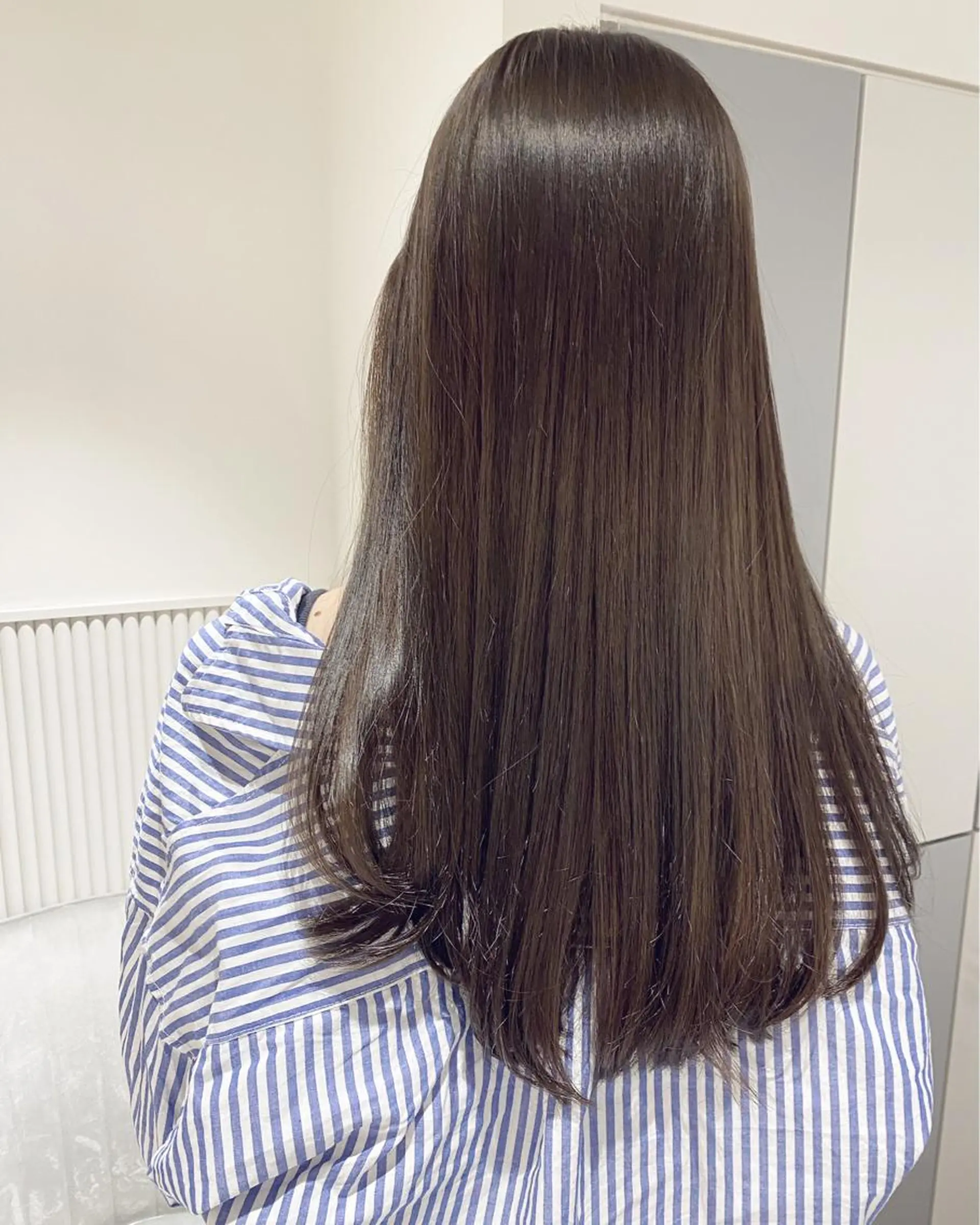 ロング カラー ベージュカラー 透明感カラー グレージュ オリーブカラー 髪質改善 カット ヘアカラー トリートメント LOVESTOIKE 堂本のヘアスタイル