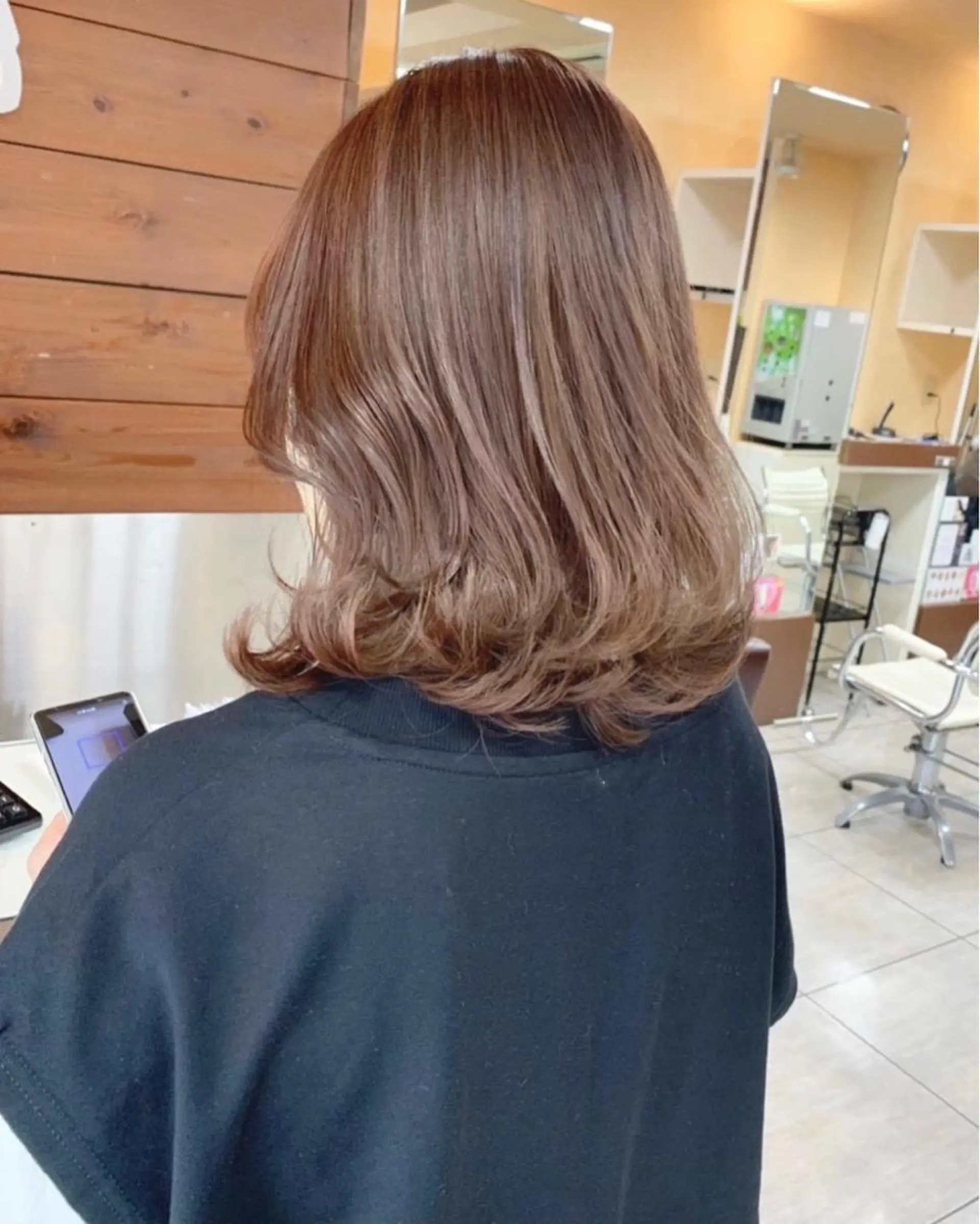 ミディアム ヘアカラー 🫧艶髪カラー🫧 森本くるみのヘアスタイル