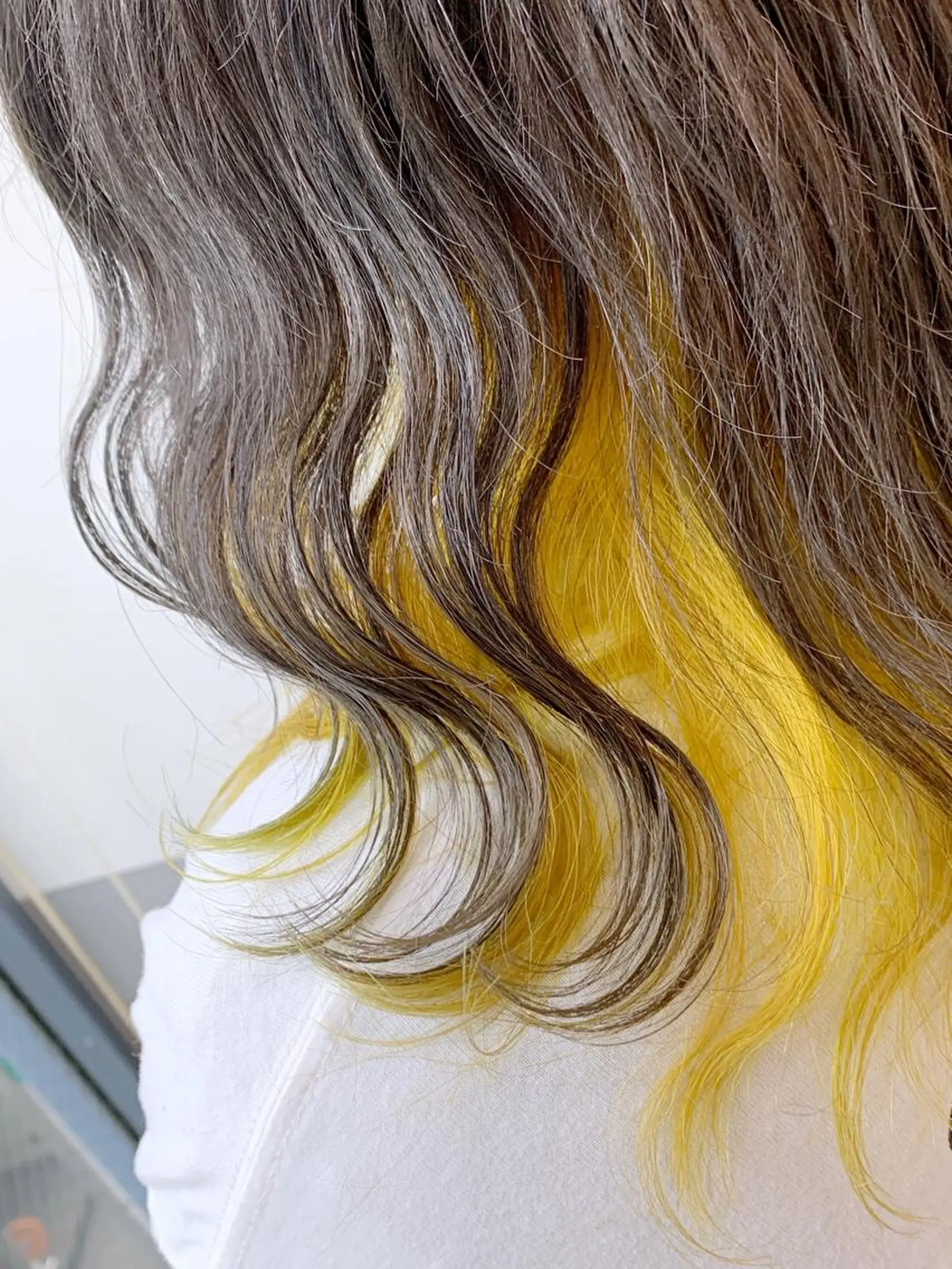 ミディアム イエローカラー デザインカラー🎉 sumi（スミ）のヘアスタイル