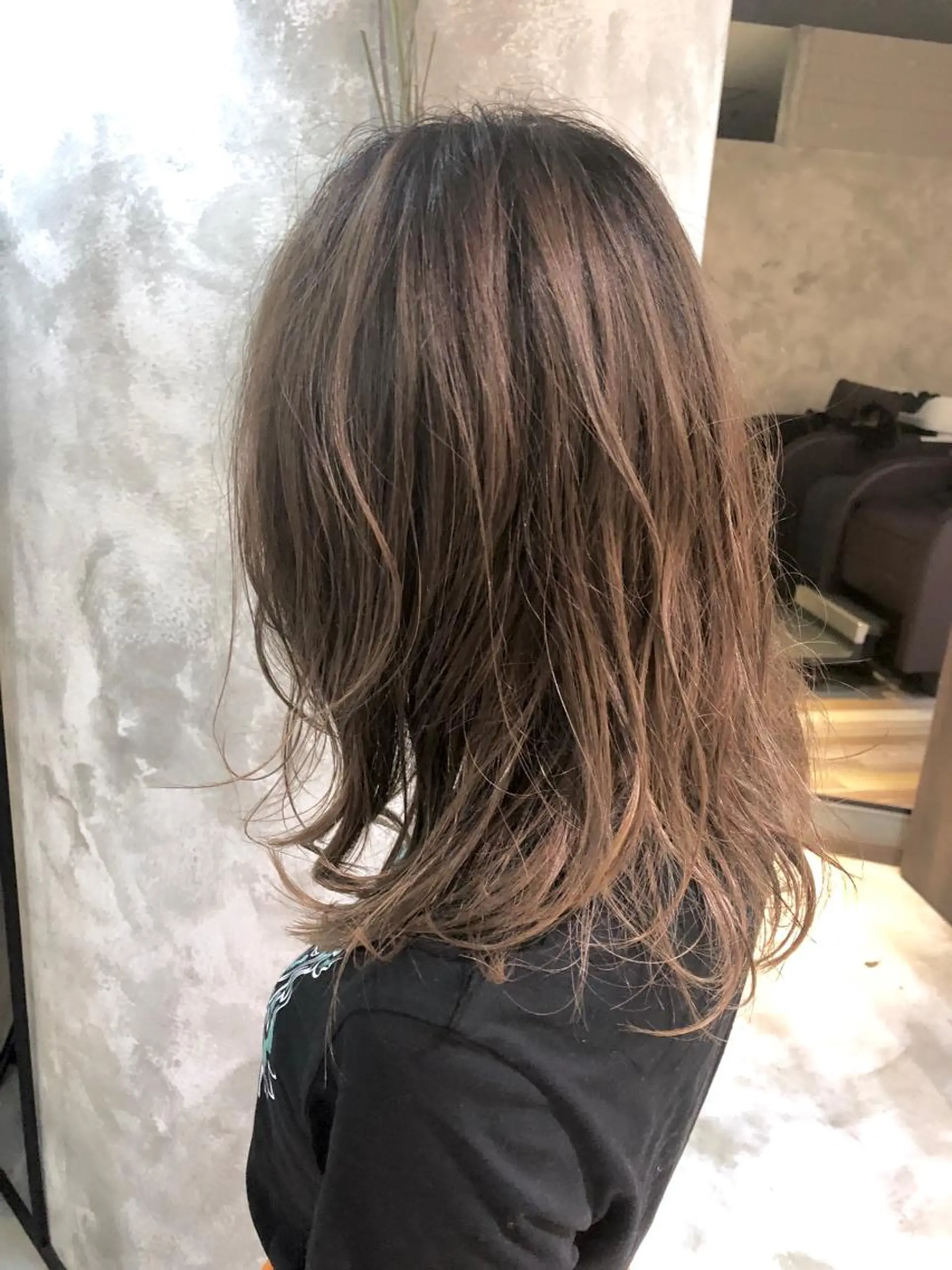 カラー ベージュカラー ハイライトカラー ヘアカラー 松村 崇弘のヘアスタイル