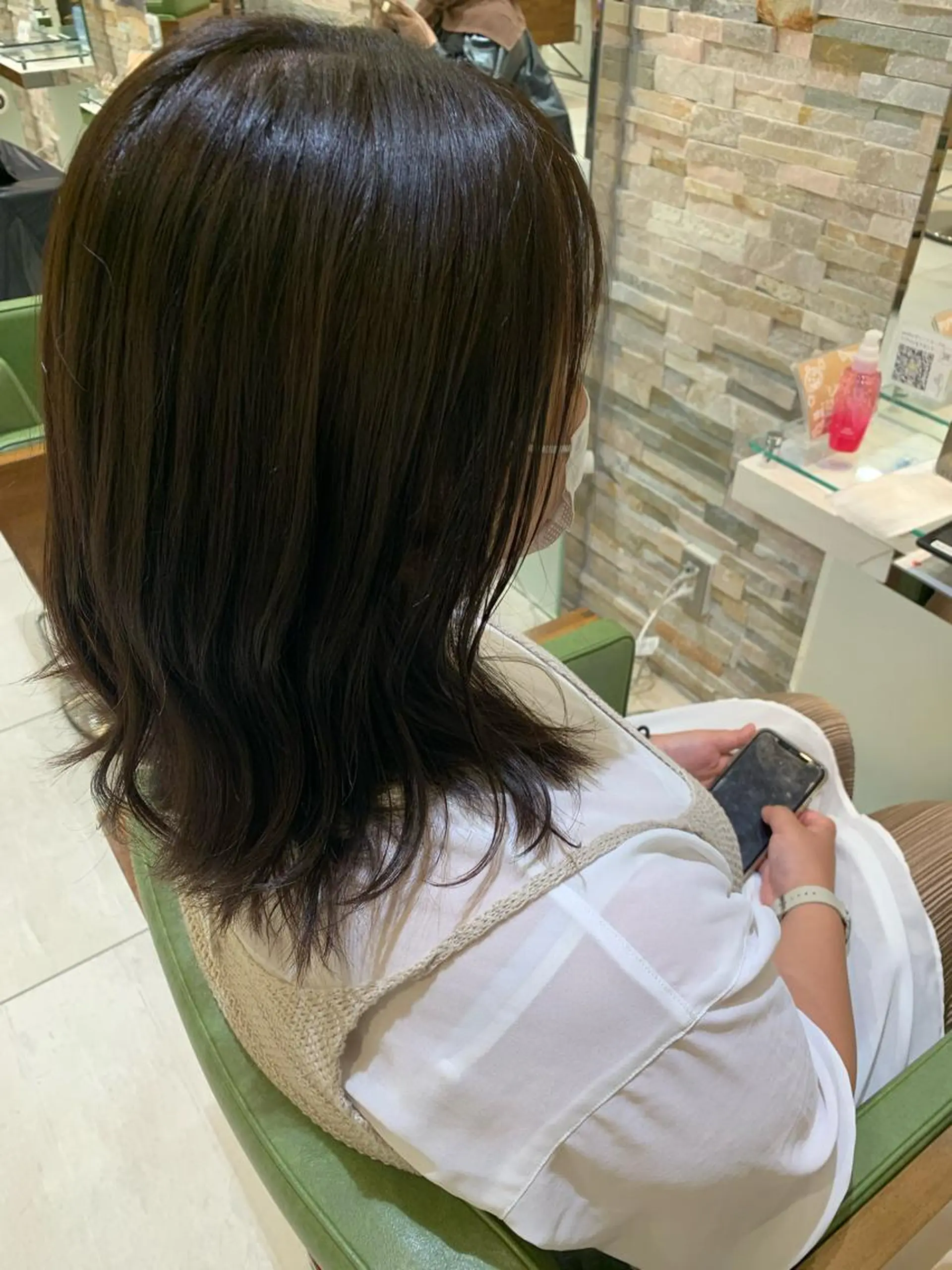 ミディアム カラー ベージュカラー オリーブベージュ 高橋友里亜 /フリーランスのヘアスタイル