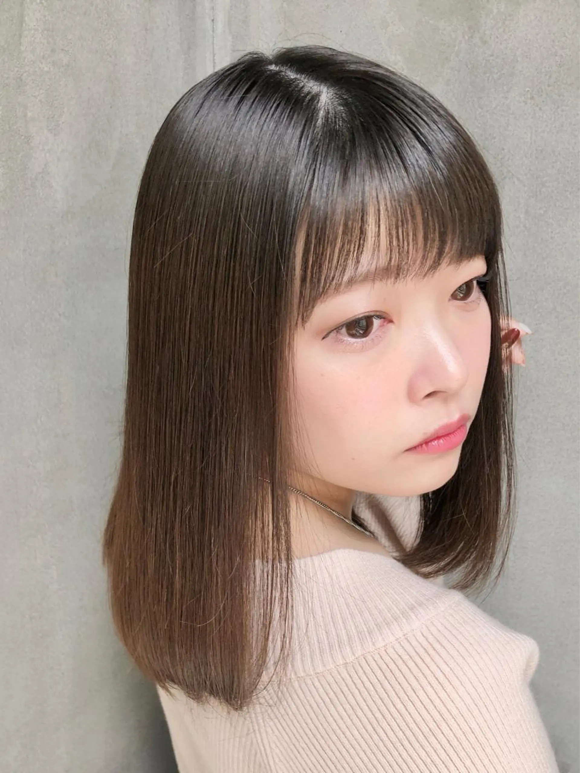 ミディアム カラー ベージュカラー カット ヘアカラー トリートメント Mogami Kengoのヘアスタイル