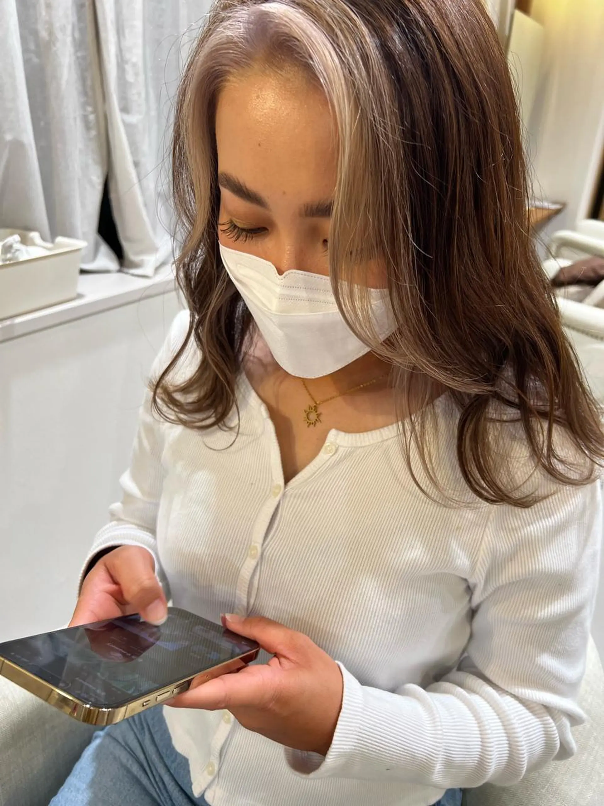 セミロング ココルアナ 豊中美容室のヘアスタイル