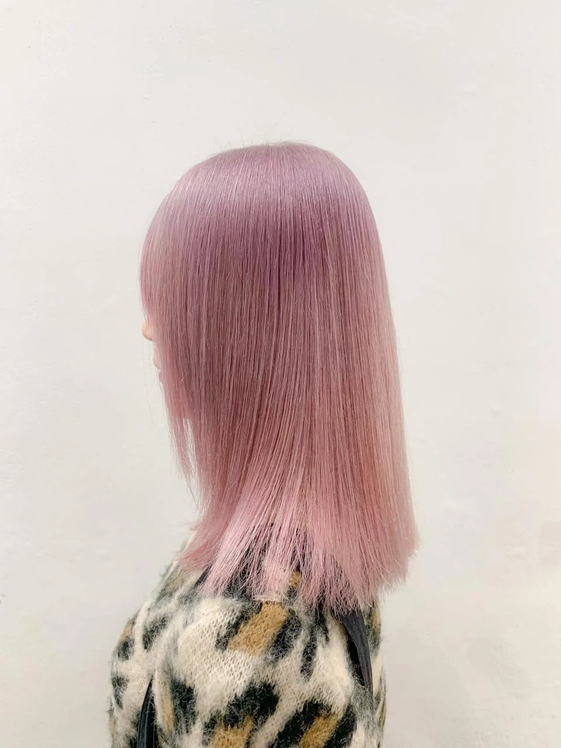 セミロング カラー ブリーチ グラデーションカラー ピンクカラー ヘアカラー トリートメント THE./ブリーチ 透感カラー/髪質改善のヘアスタイル