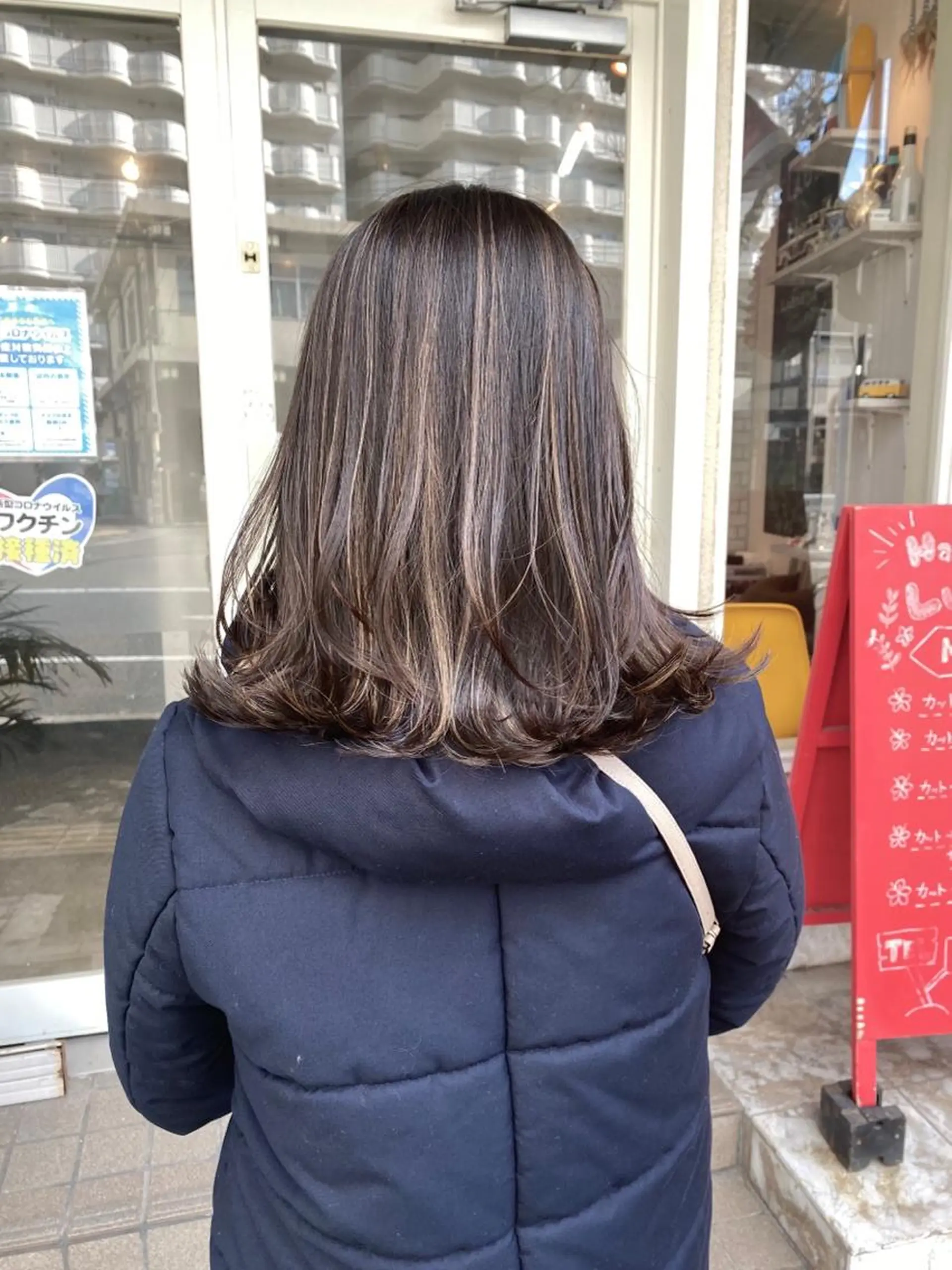 ミディアム 西元 亜由美のヘアスタイル
