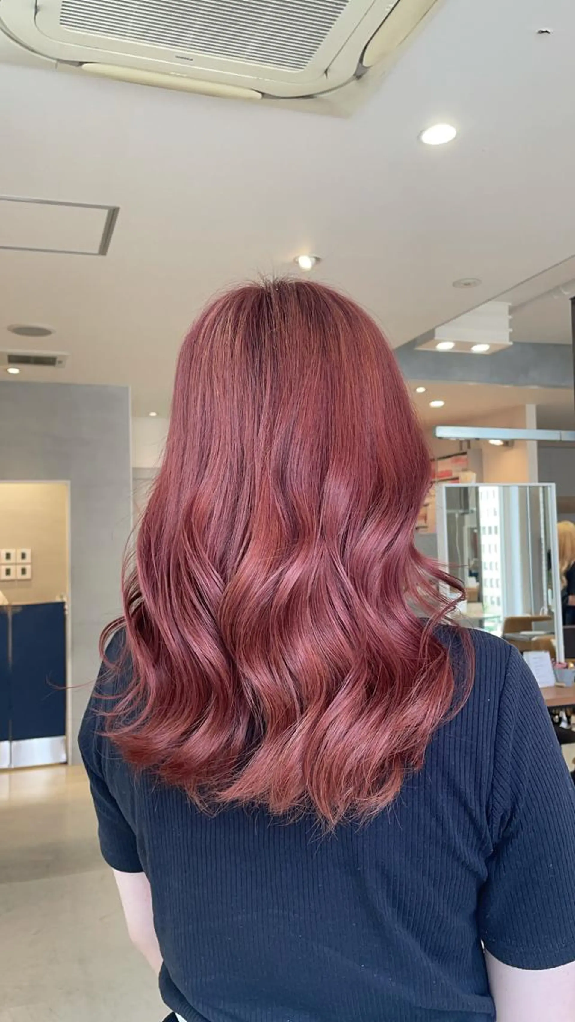 ロング カラー 艶ハイトーン👑♡ NATSUKIのヘアスタイル