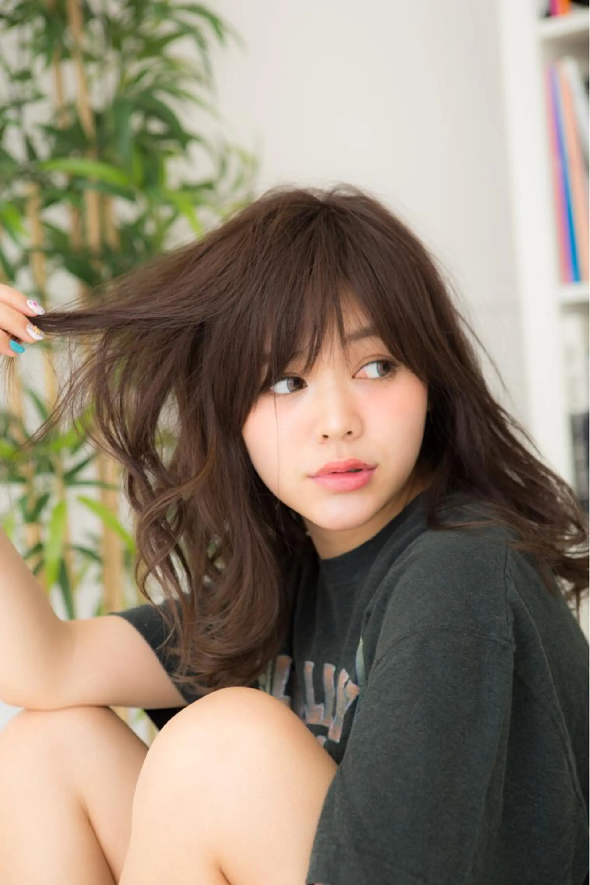 ミディアム セミロング チーフデザイナー 西川凌史のヘアスタイル