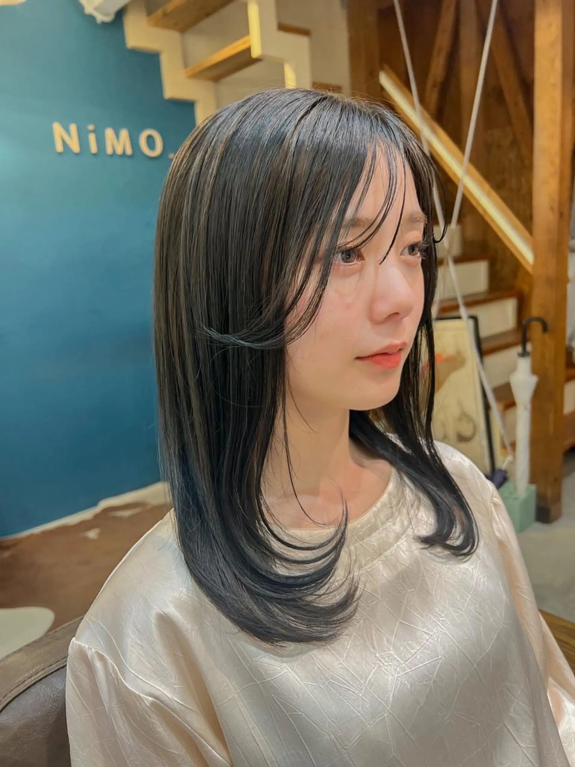 セミロング レイヤーカット 色素薄めカラー❤︎ chihiroのヘアスタイル