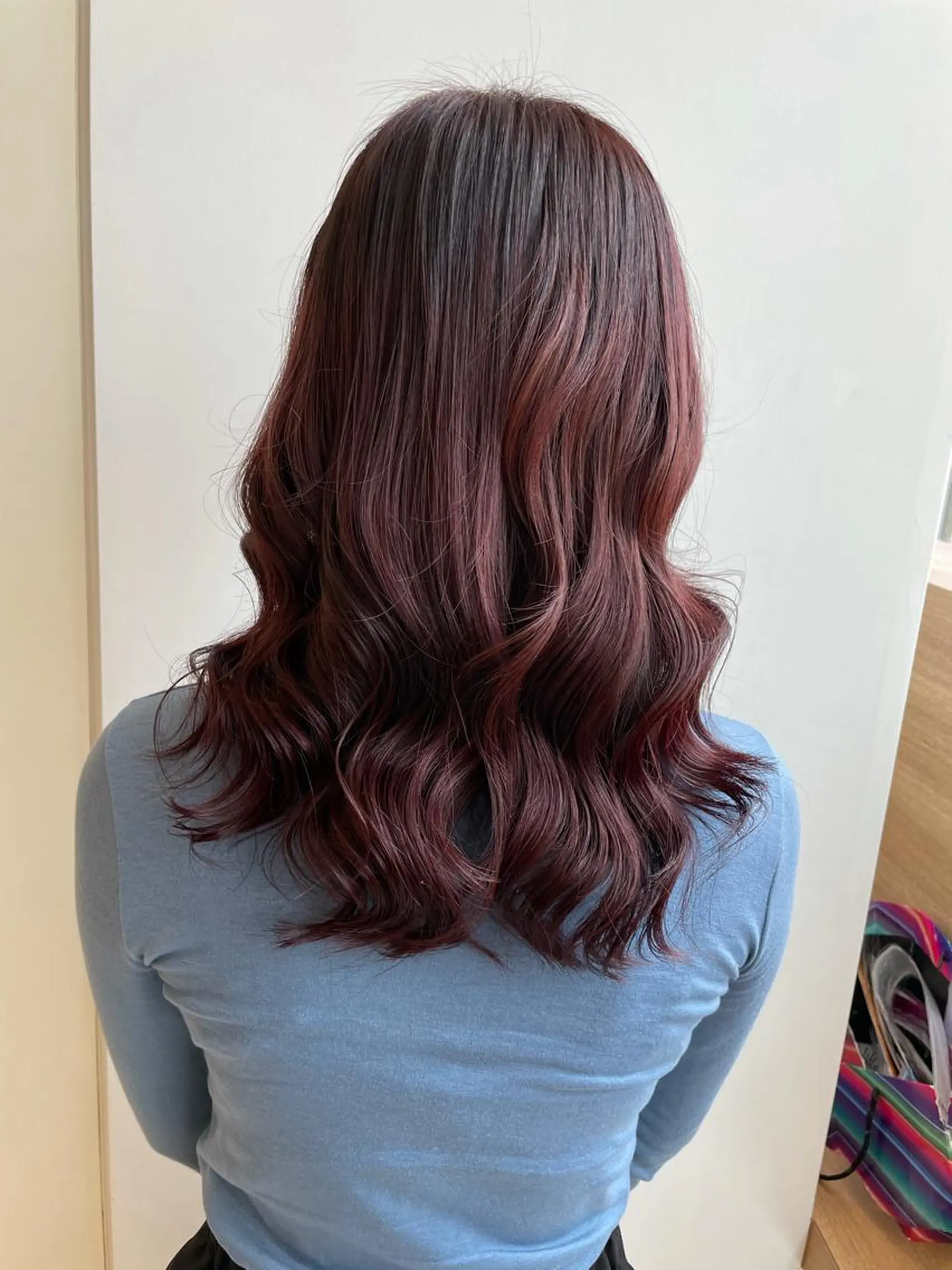 ミディアム カラー ハッシュカット レイヤー池袋のヘアスタイル