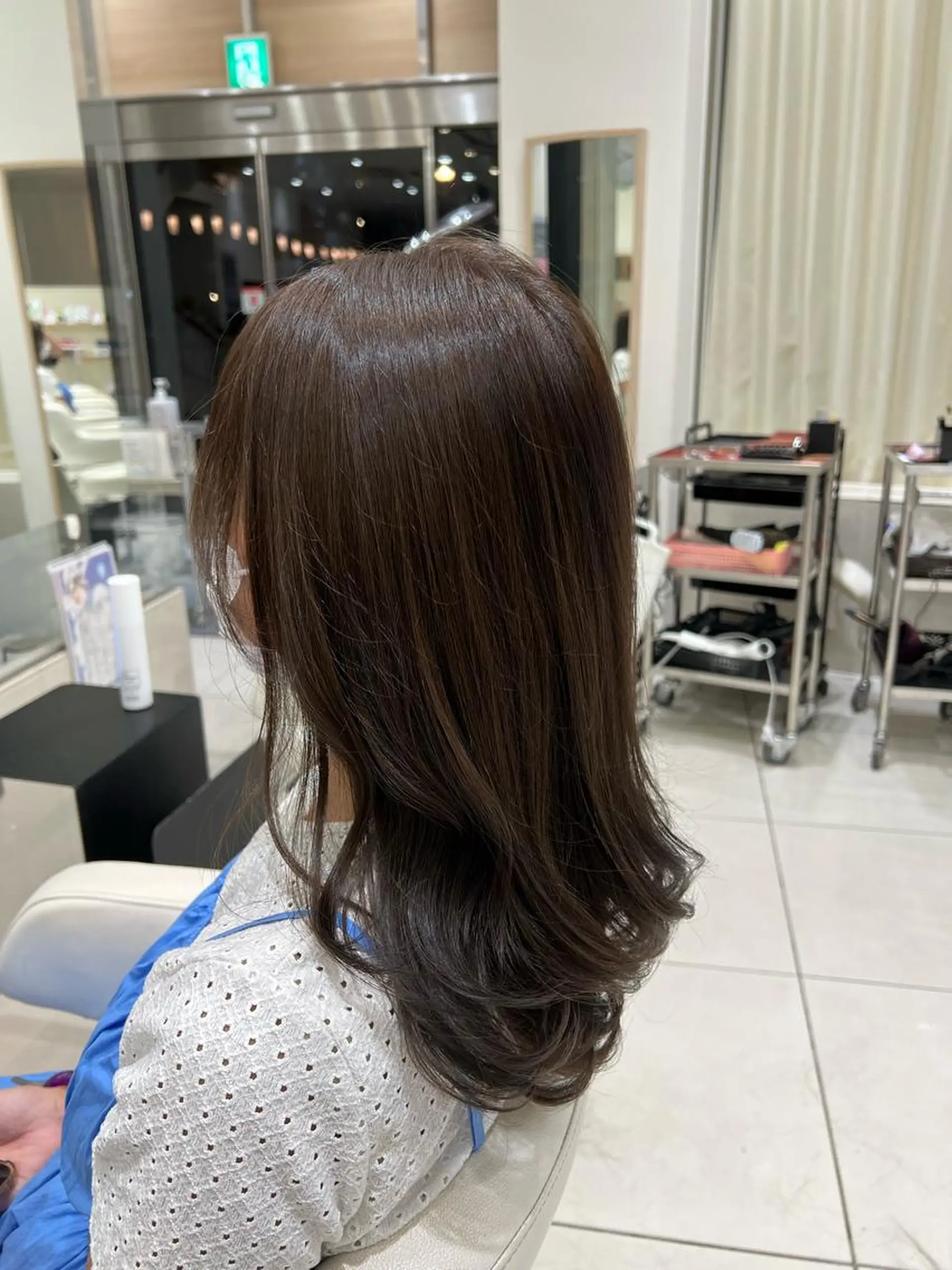 ロング ☃️顔周りレイヤー グレージュSHUTOのヘアスタイル