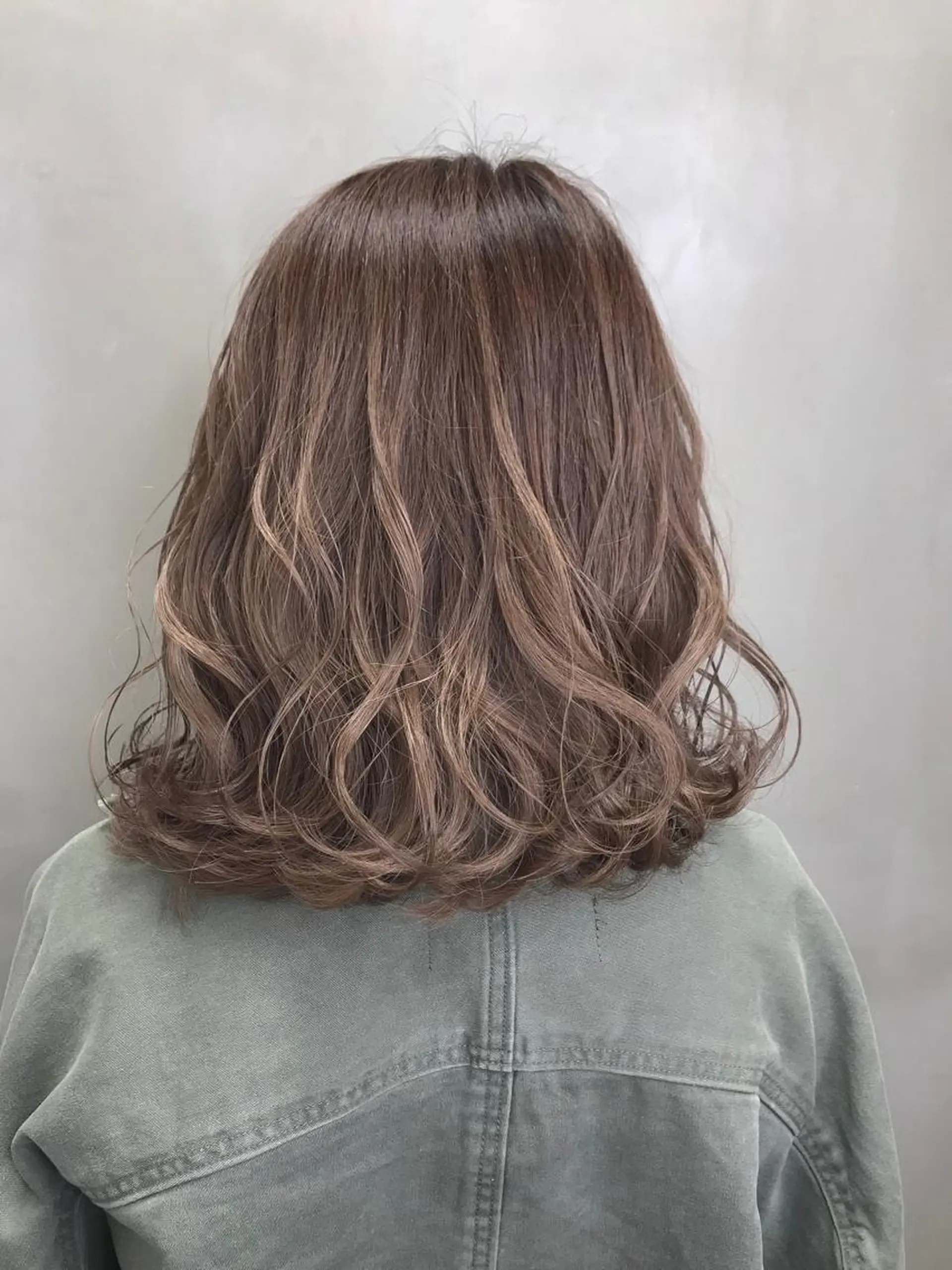 ミディアム カラー グラデーションカラー eclair.髪質改善&トリートメント所属・【艶髪、透明感】西村 有司のヘアスタイル