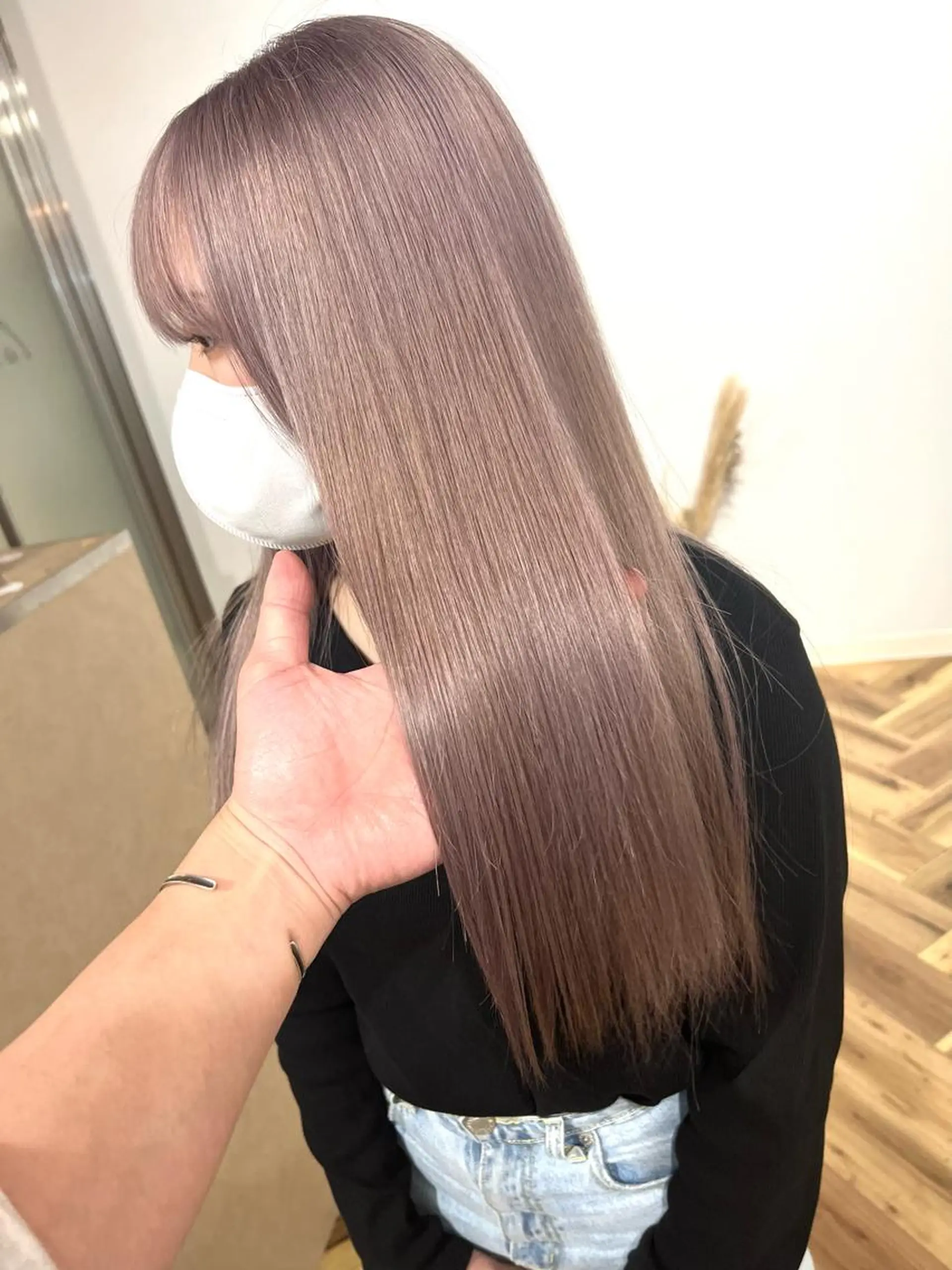 ロング カラー バレイヤージュ ブリーチ ケアブリーチ ハイライトカラー インナーカラー ヘアカラー トリートメント lani 天神大名/ブリーチのヘアスタイル