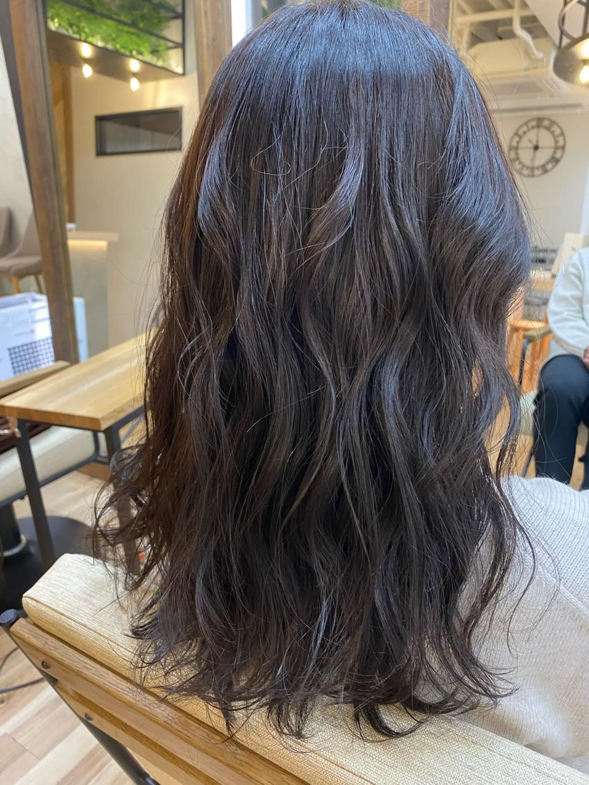 セミロング おおつき ありかのヘアスタイル