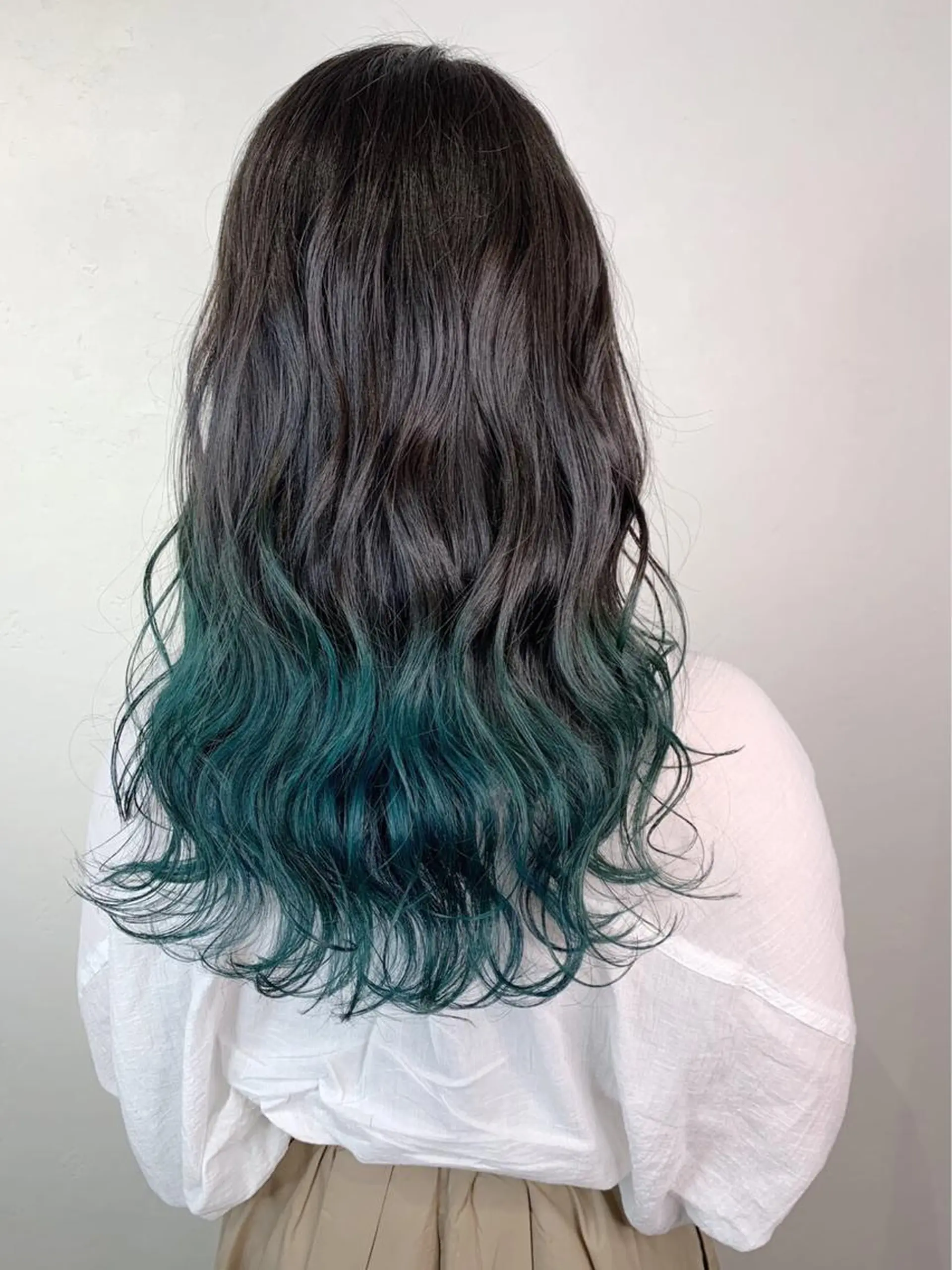 セミロング カラー アディクシーカラー _WHITE 難波本店のヘアスタイル