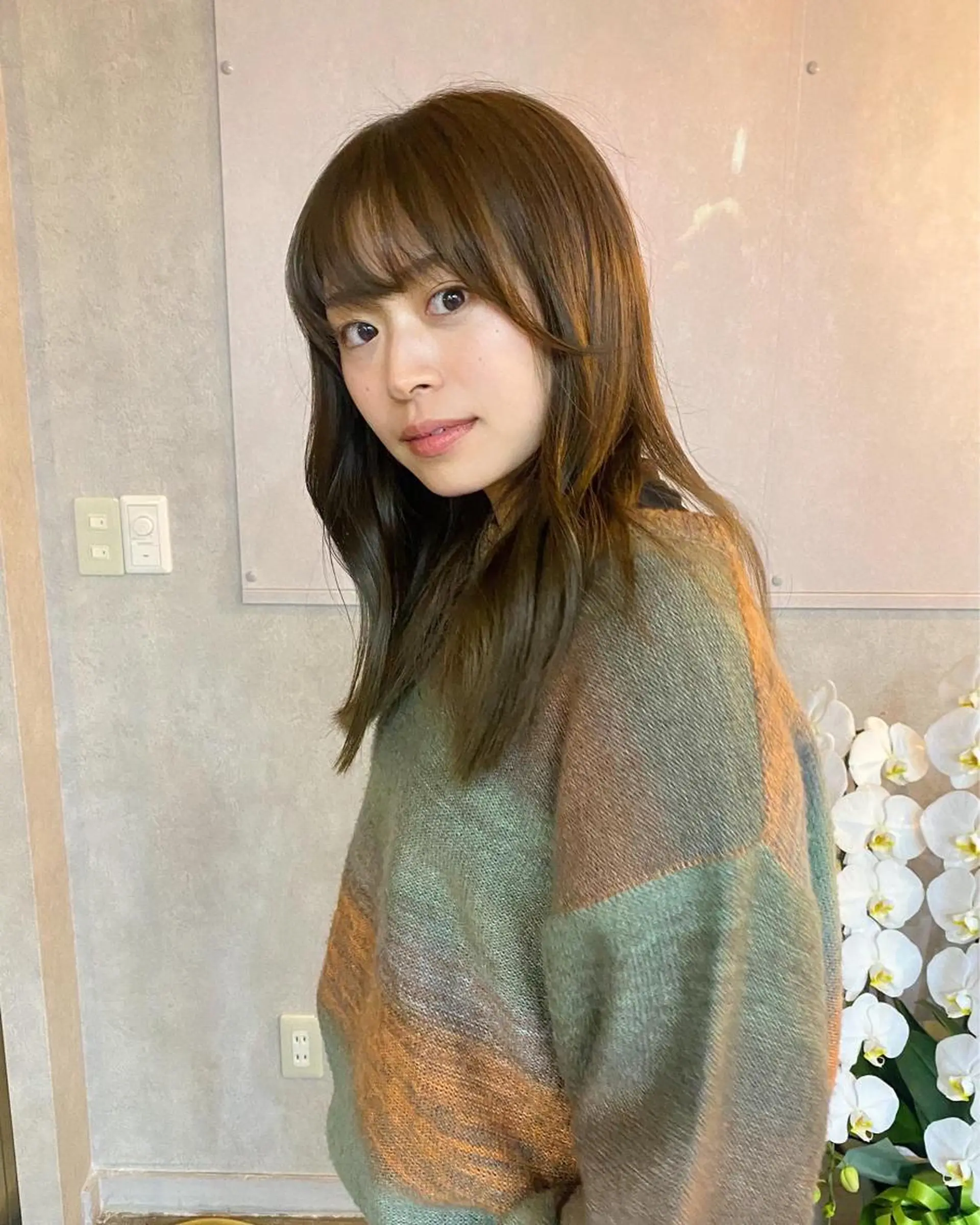 セミロング カラー カット ヘアカラー トリートメント レイヤーウルフ エクステ磯部のヘアスタイル