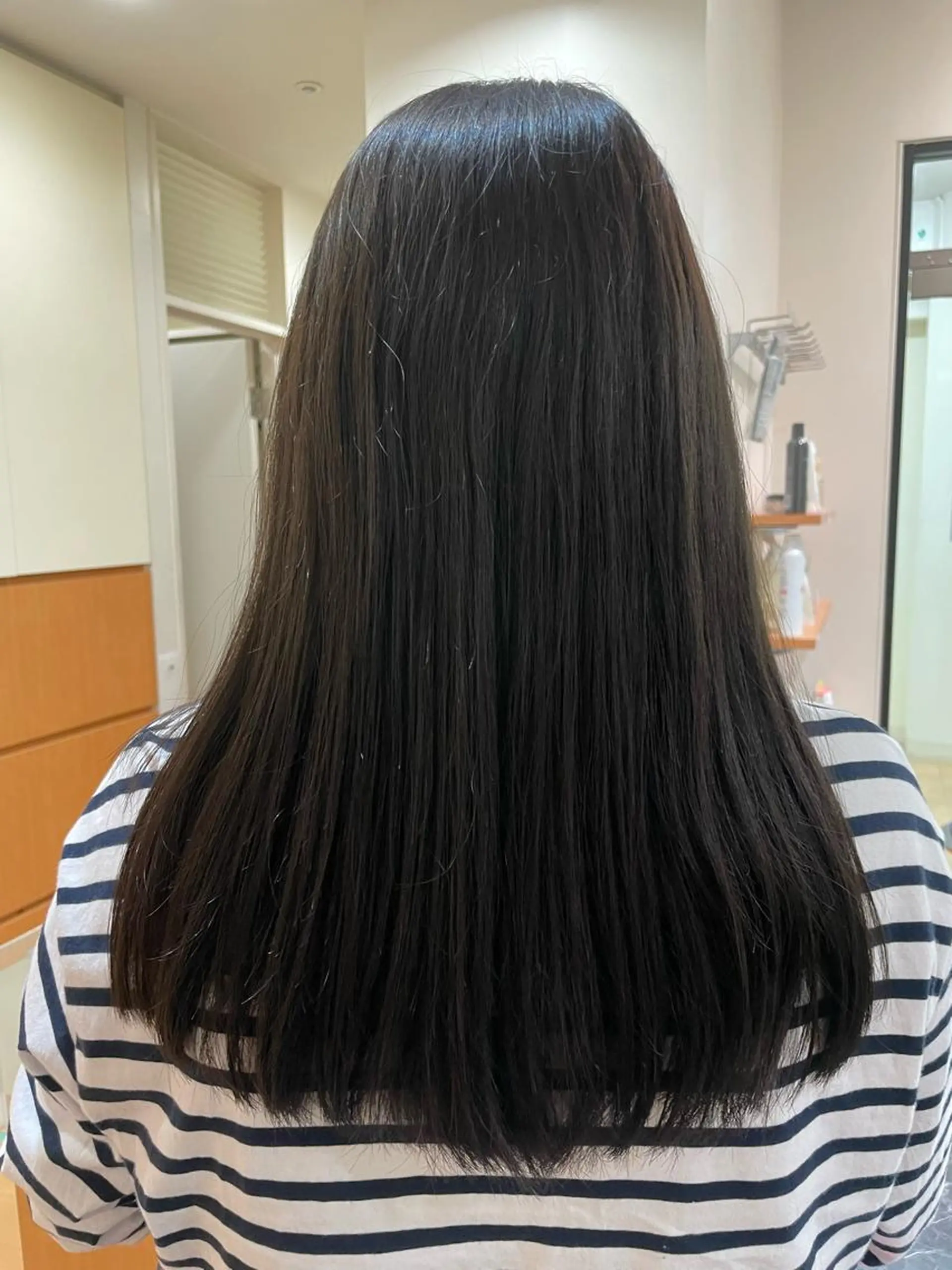セミロング カラー mod'shair船橋所属・ムロオカ ヨシキのヘアスタイル