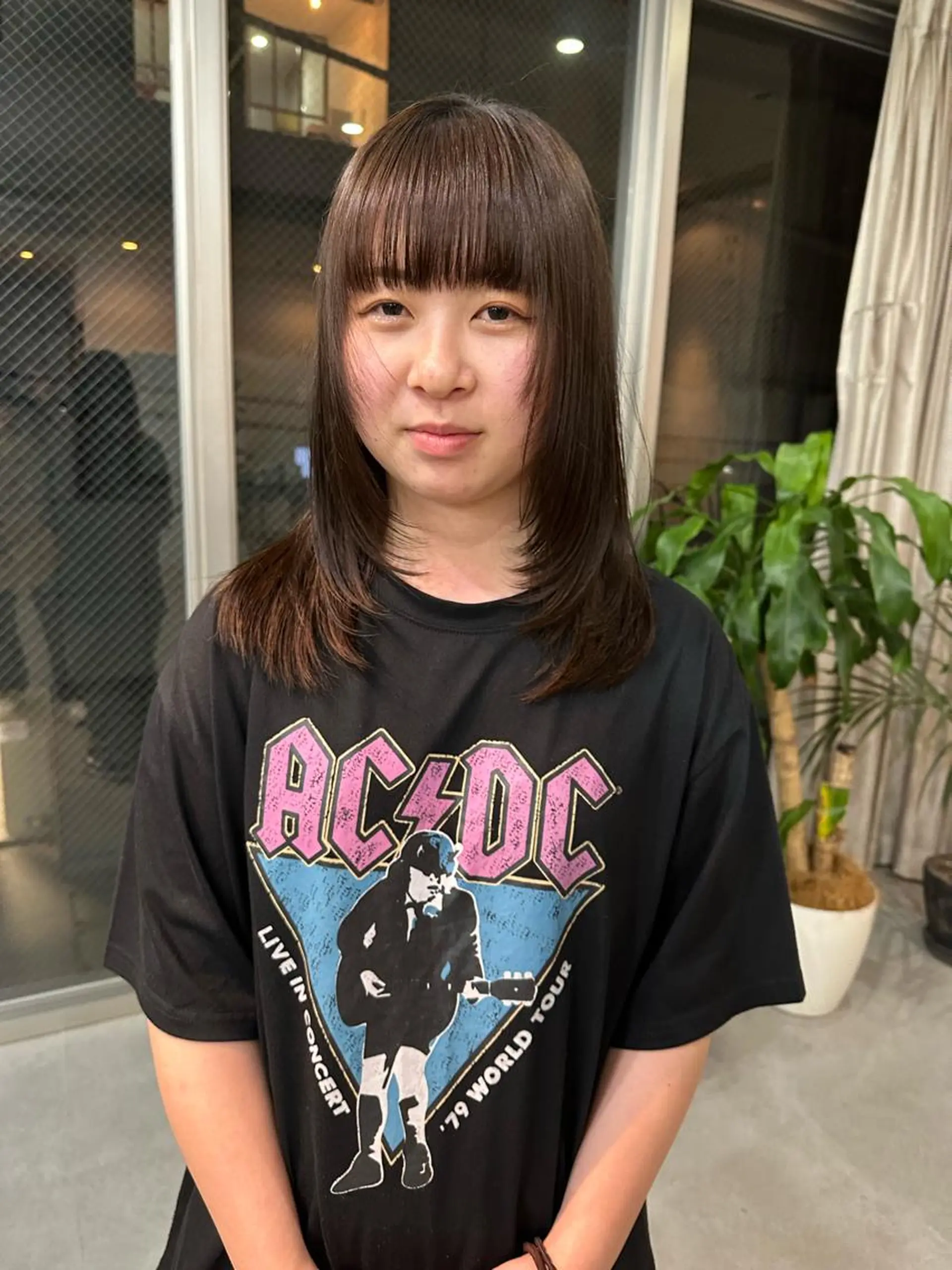 ロング カラー インナーカラー 韓国風ヘア レイヤーカット ワンホンレイヤー ワンホンヘア 切りっぱなしボブ/ デザインカラー店長のヘアスタイル