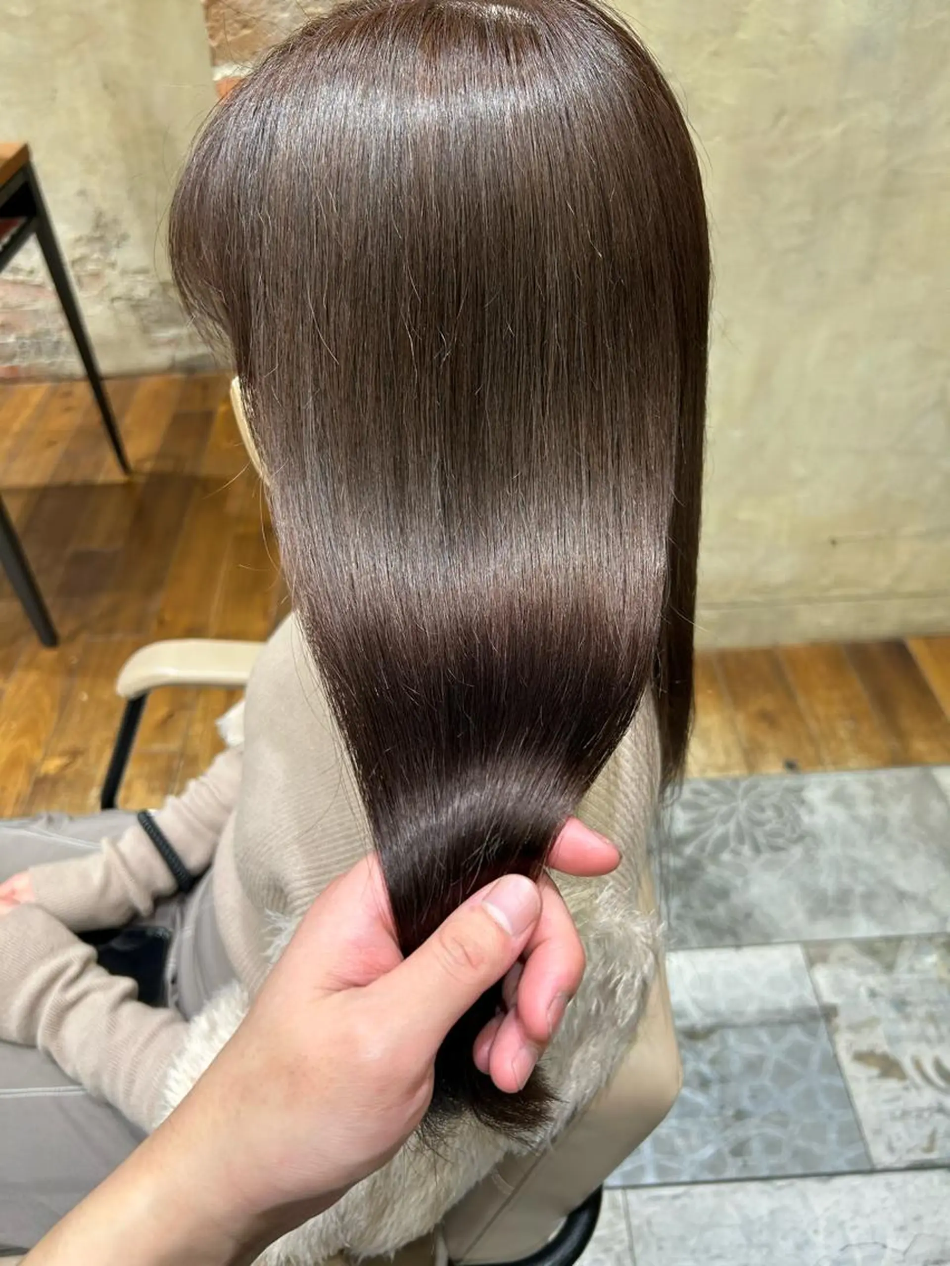 ロング カラー パーマ ブリーチ ケアブリーチ ダブルカラー イヤリングカラー ハイライトカラー カット ヘアカラー 縮毛矯正 トリートメント 新宿✨顔周りカット 韓国ヘア/坂本亜裟海のヘアスタイル