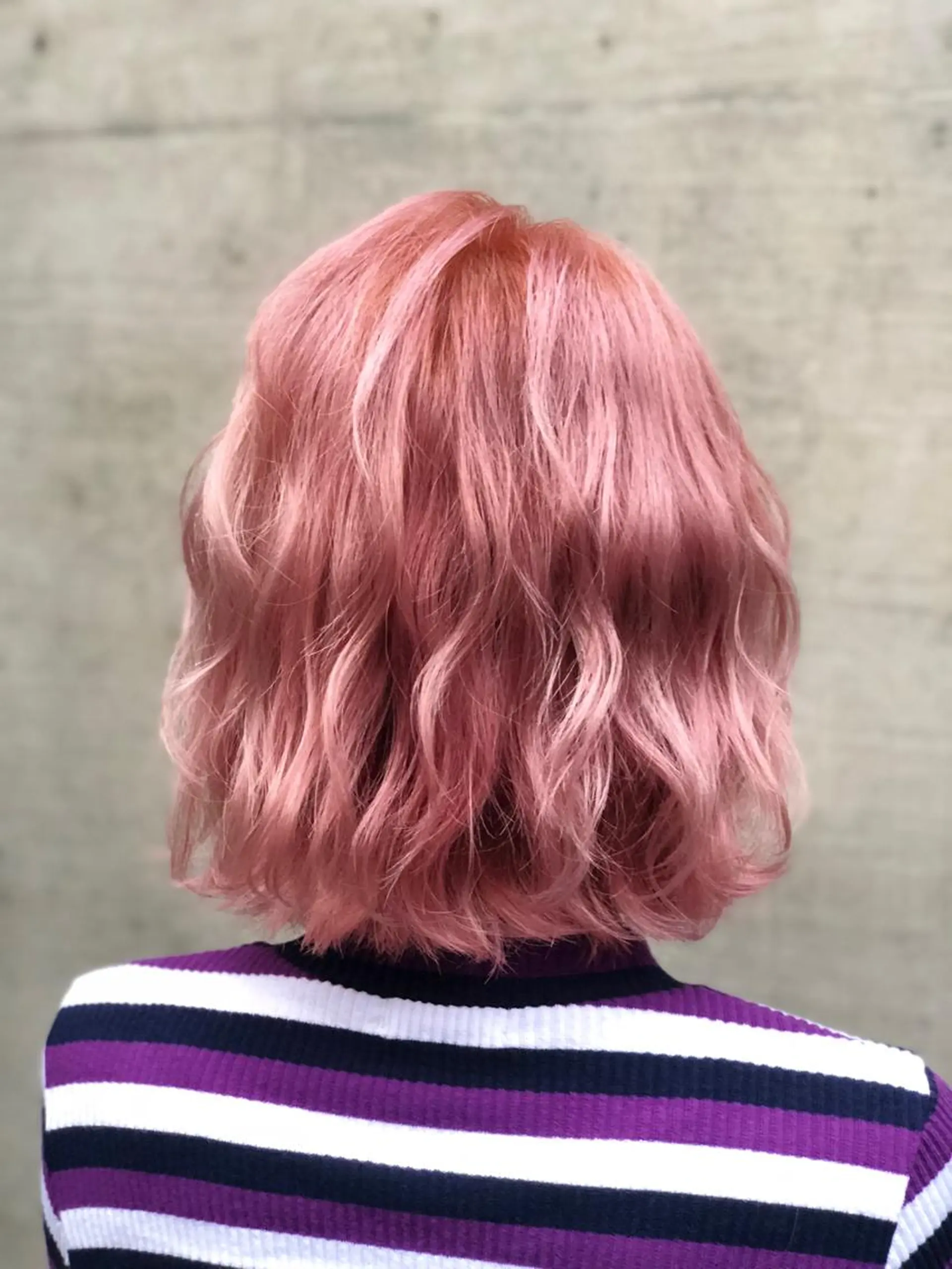 ミディアム カラー ブリーチ ヘアカラー ヘアセット 韓国ヘア🤍髪質改善 🇰🇷AKANEのヘアスタイル