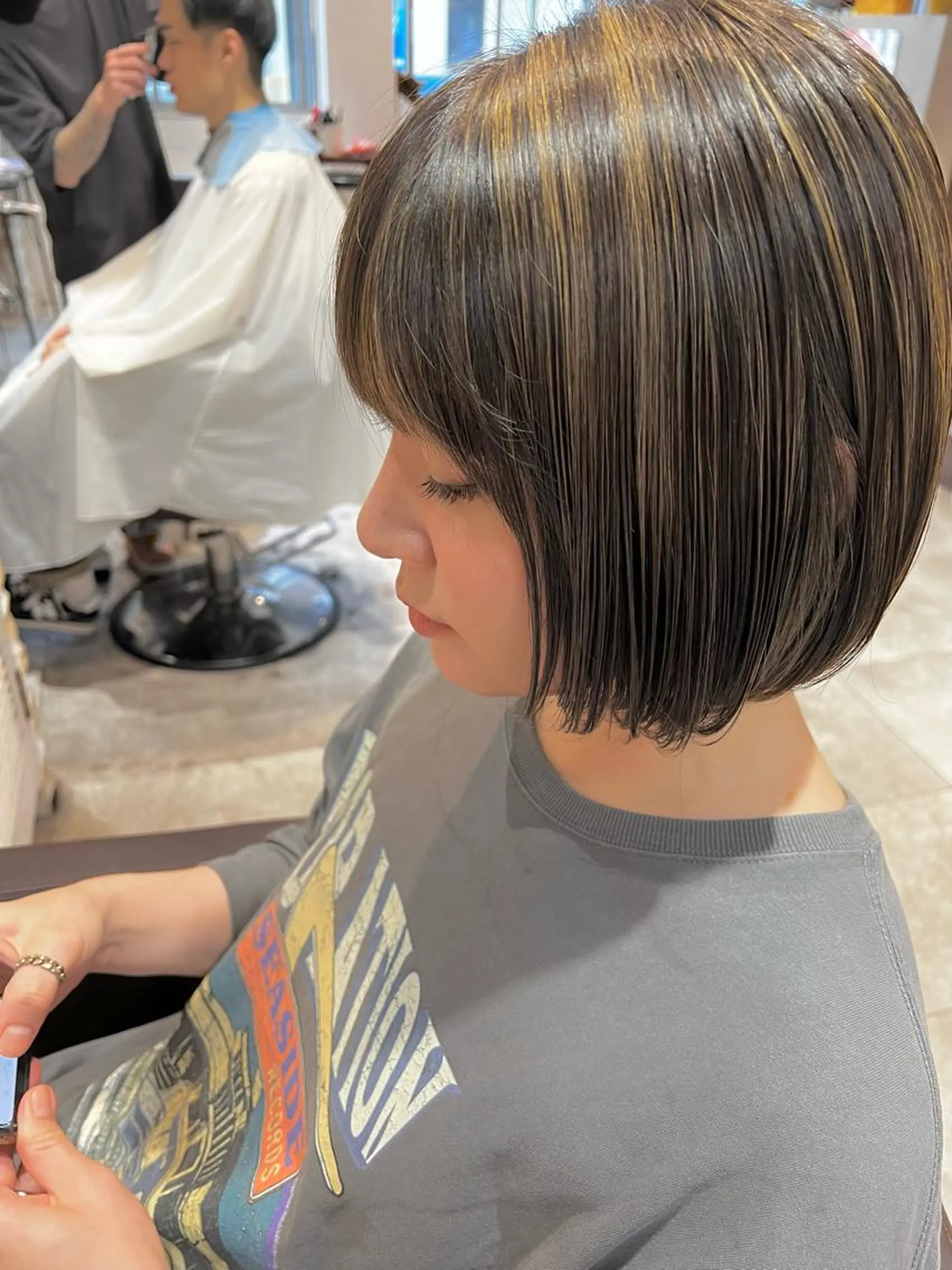 ショート ボブ ハイライト モテ髪🌈細矢 森平のヘアスタイル