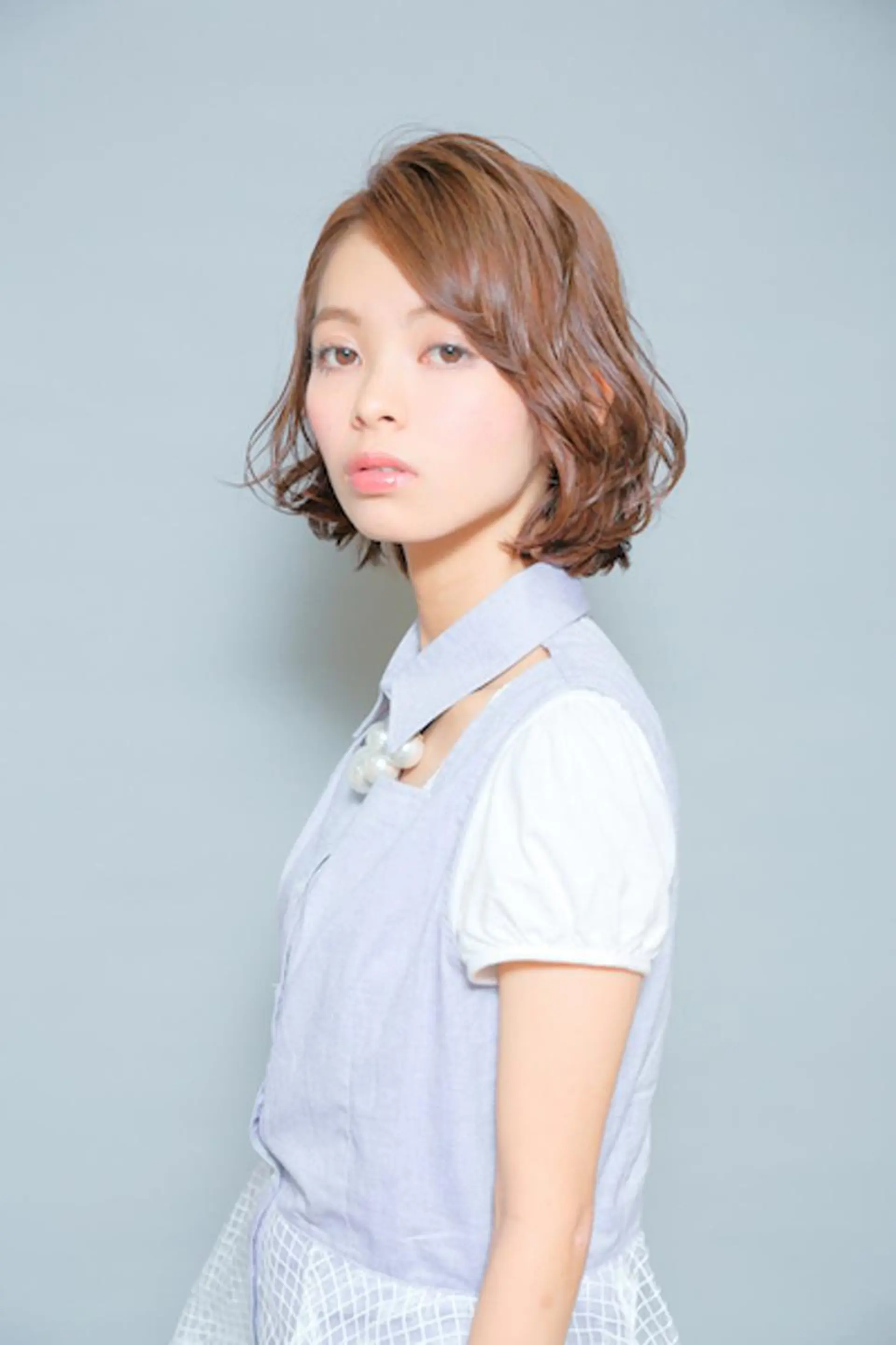 ミディアム カラー アルファ シェリのヘアスタイル