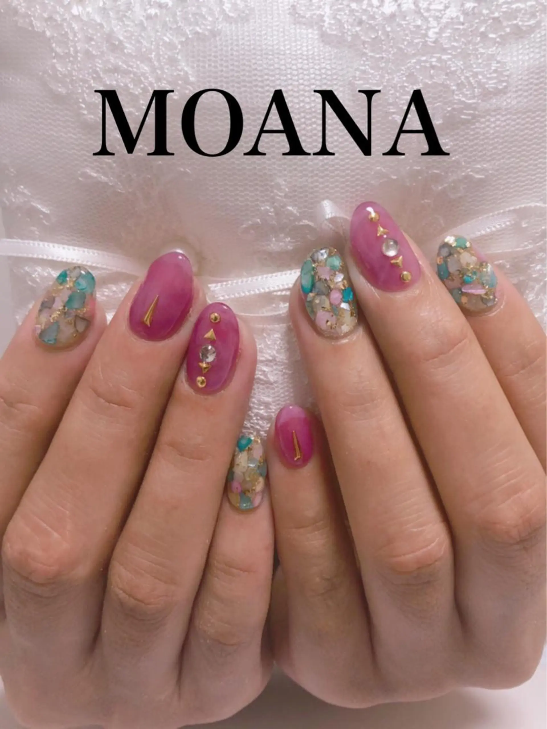 ネイル 石谷 詩織のネイルデザイン