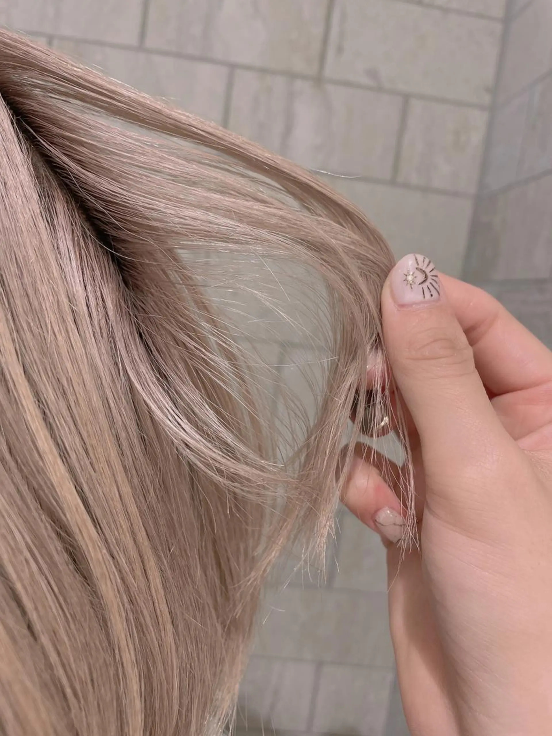 ショート カラー ベージュカラー ブリーチ ヘアカラー トリートメント 🦖鶴岡香純🦖 産休中のヘアスタイル