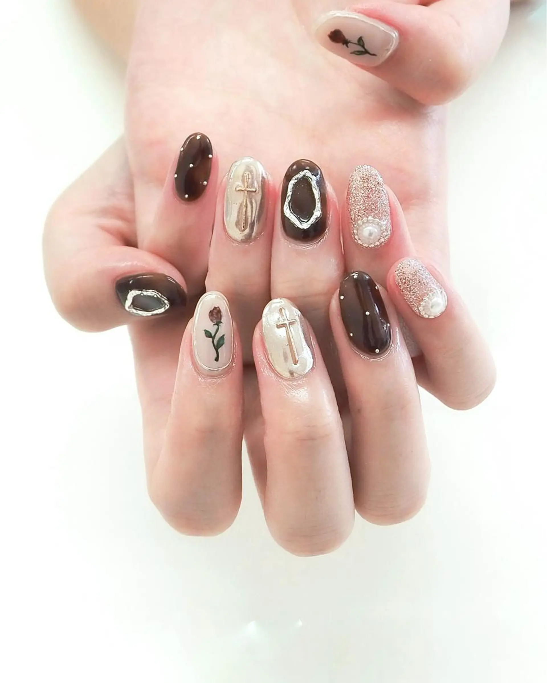 ネイル ハンドネイル Hisaka Mikiのネイルデザイン