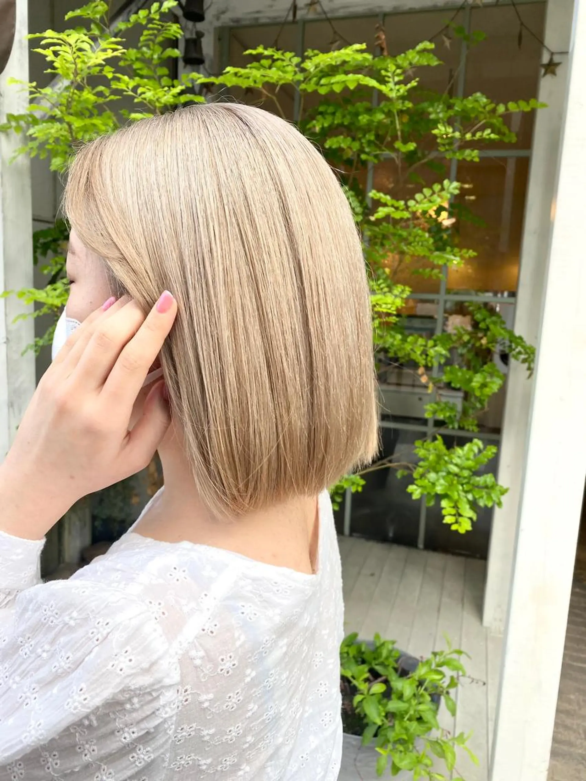 ショート ボブ カット ヘアカラー トリートメント 鈴木 奈波のヘアスタイル