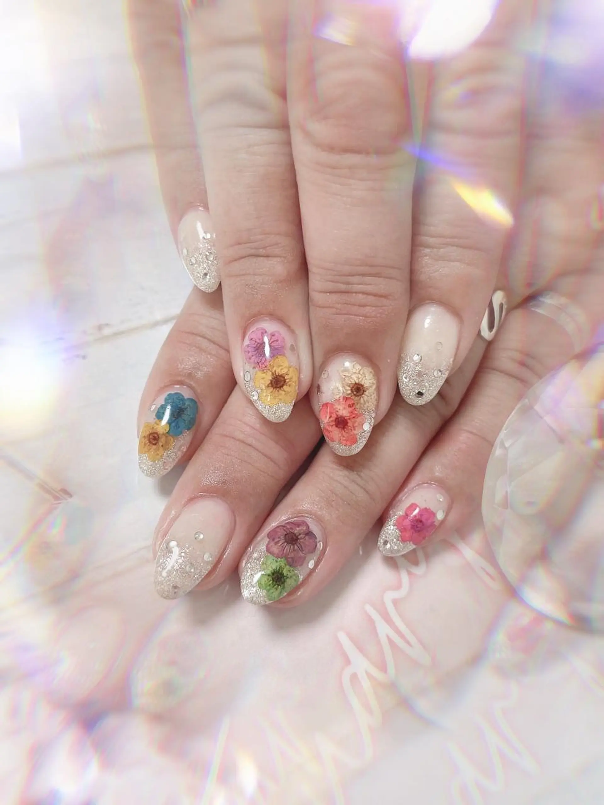 ミディアム ネイル ハンドネイル ハンドケア 💎ビューティサロン 湘南　RIRAN💎のネイルデザイン