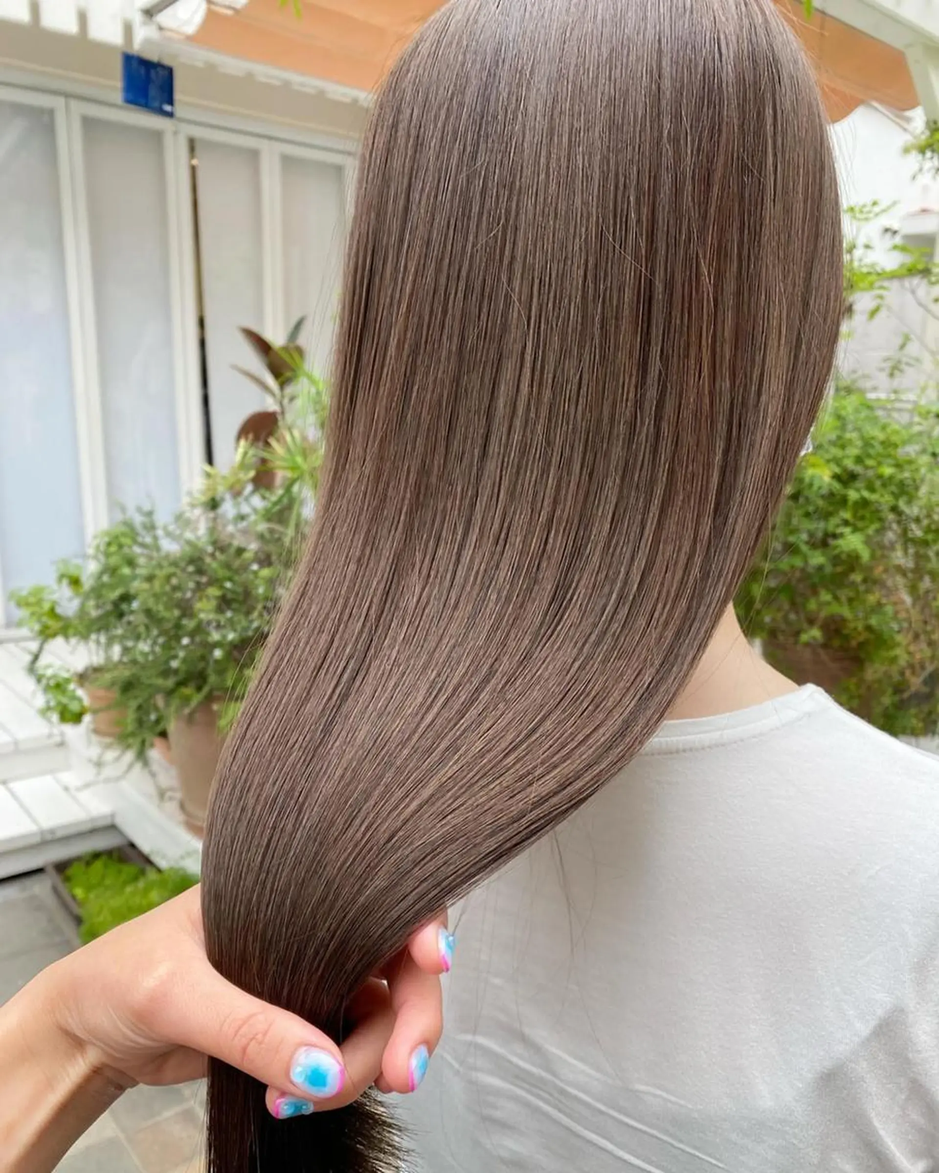 ミディアム カラー ヘアアレンジ ベージュカラー グレージュ ハイライトカラー ミルクティーベージュ くせ毛 韓国/髪質改善💘 櫻井かれんのヘアスタイル