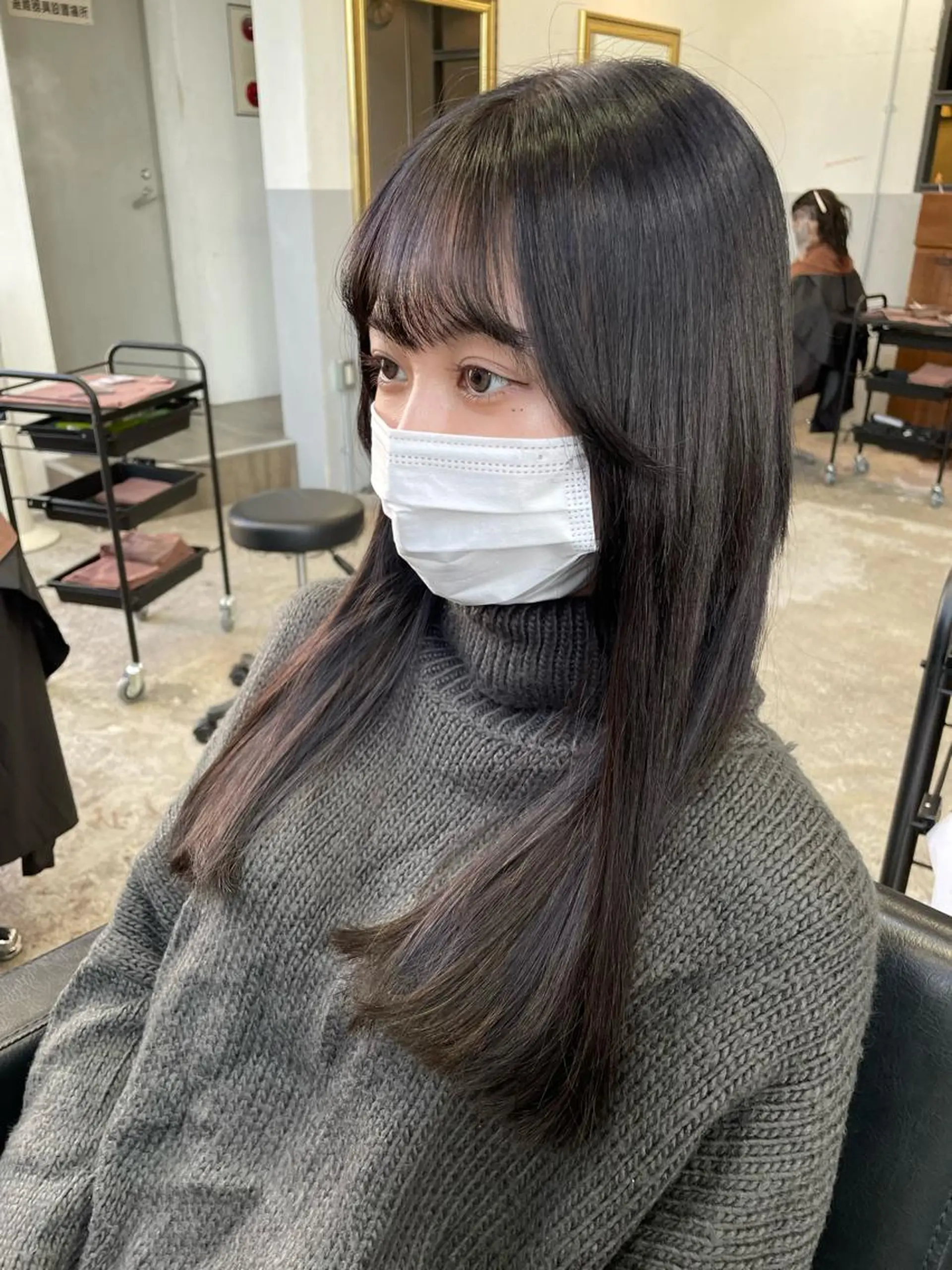 セミロング 大内 志穂のヘアスタイル