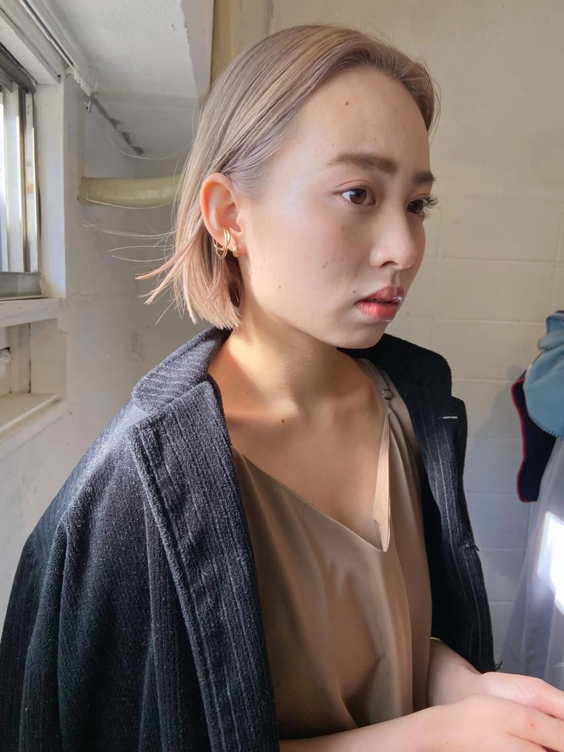 ミディアム カラー 透明感カラー ハイトーンカラー イルミナカラー インナーカラー ミント ヘアカラー トリートメント 岡本康平/ボブ /ブリーチ/レイヤーのヘアスタイル