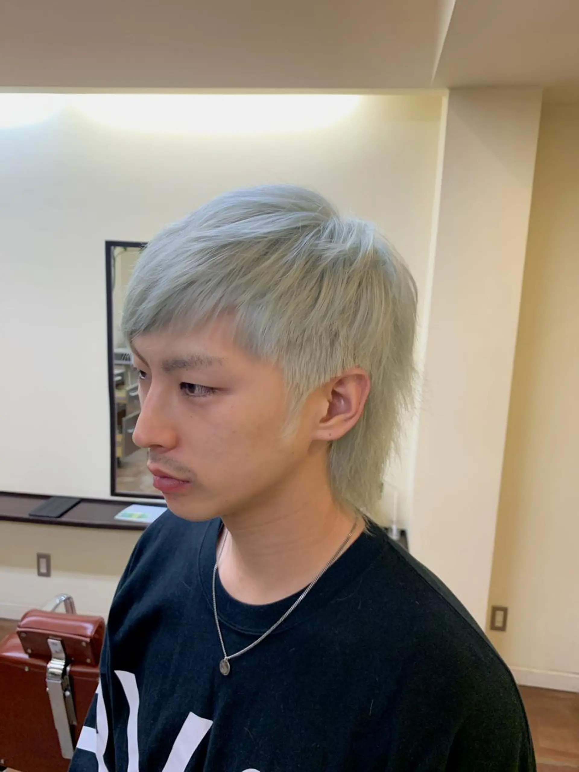 メンズ ヨシミ カズヤのヘアスタイル