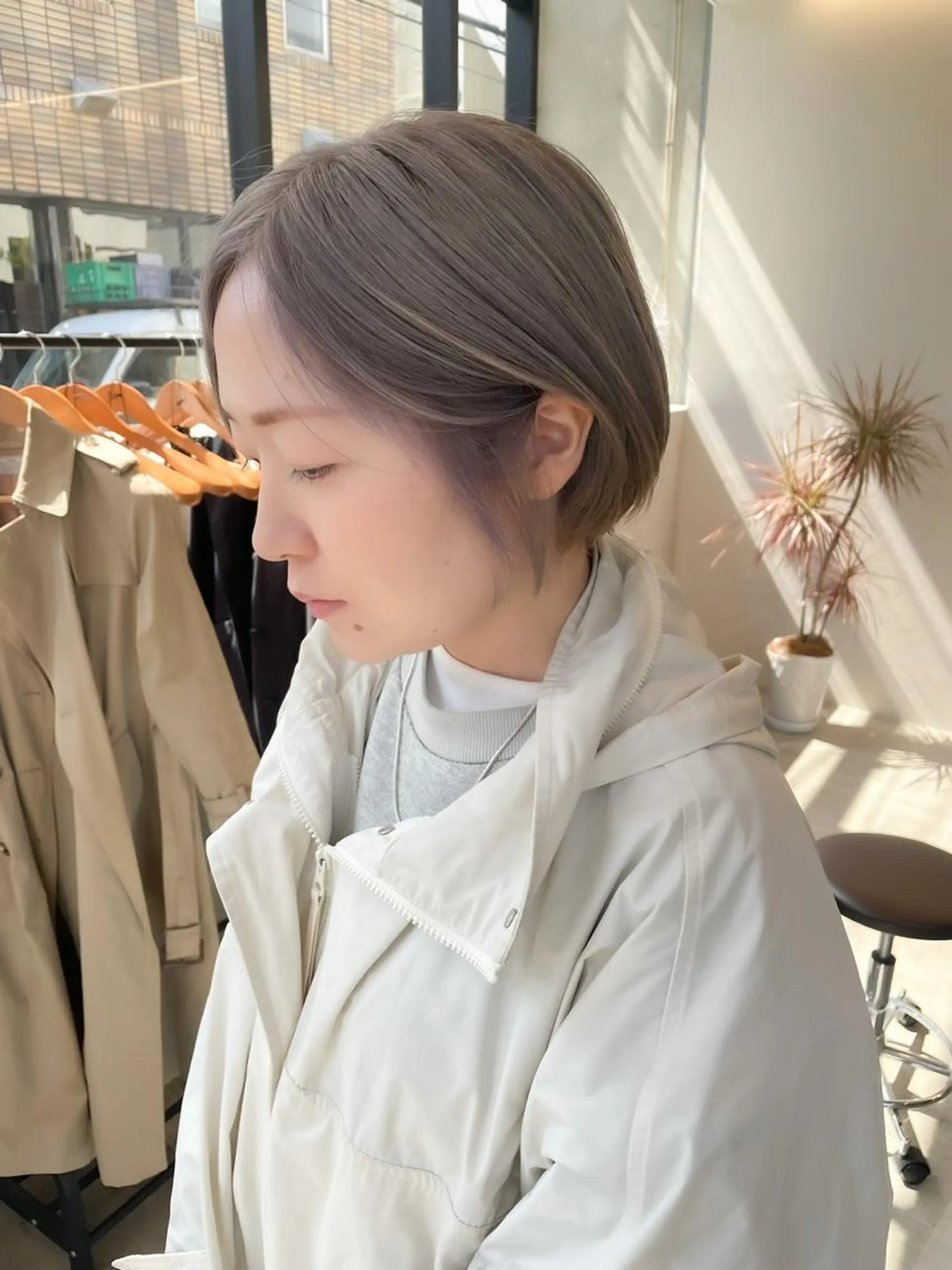 ショート カラー ヘアアレンジ ミニボブ/ブリーチ 🌈MISATOのヘアスタイル