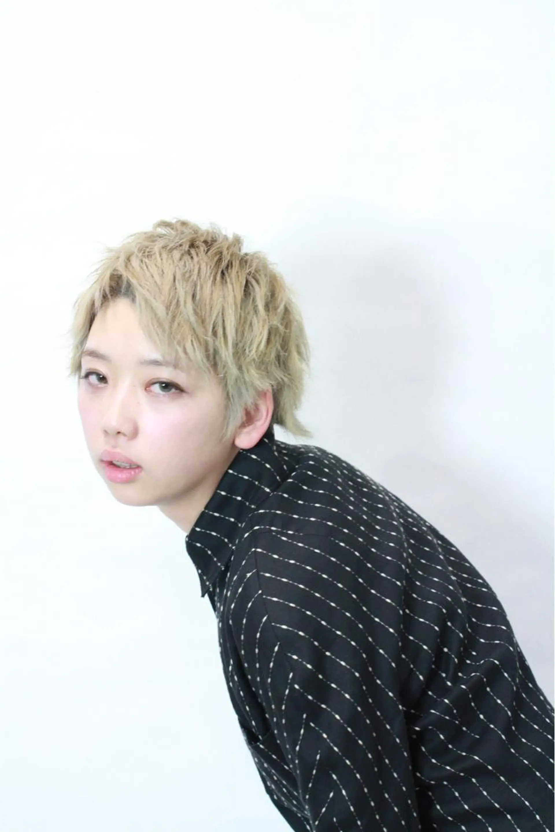 ショート CiNEMA daikanyama所属・透明感カラー🫧 今泉健太のヘアスタイル